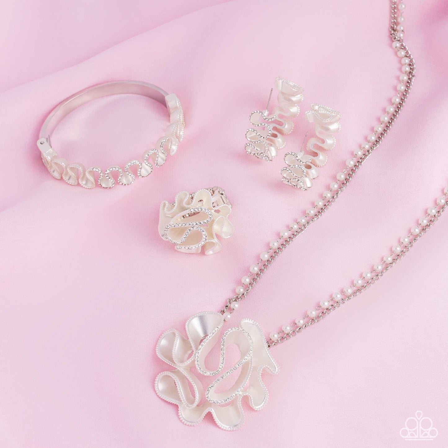 Paparazzi Accessories Fiercely 5th Avenue: FF November 2023 Timeless and classic yet sophisticated and versatile, the Fiercely 5th Avenue Collection features elegant designs and traditional metal finishes. Never one to shy away from a bit of sparkle, the