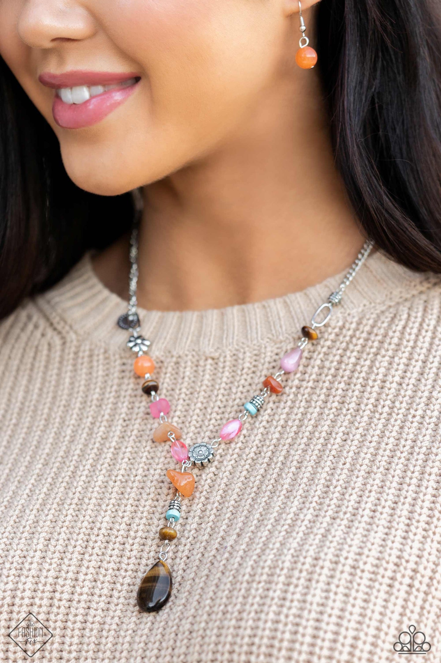 Paparazzi Accessories Simply SantaFe: FF November 2023 Authentic designs and handcrafted pieces are staples of the Simply Santa Fe Collection. Featuring patterns and elements inspired by nature, these earthy designs tend to have a little more detail. Thos
