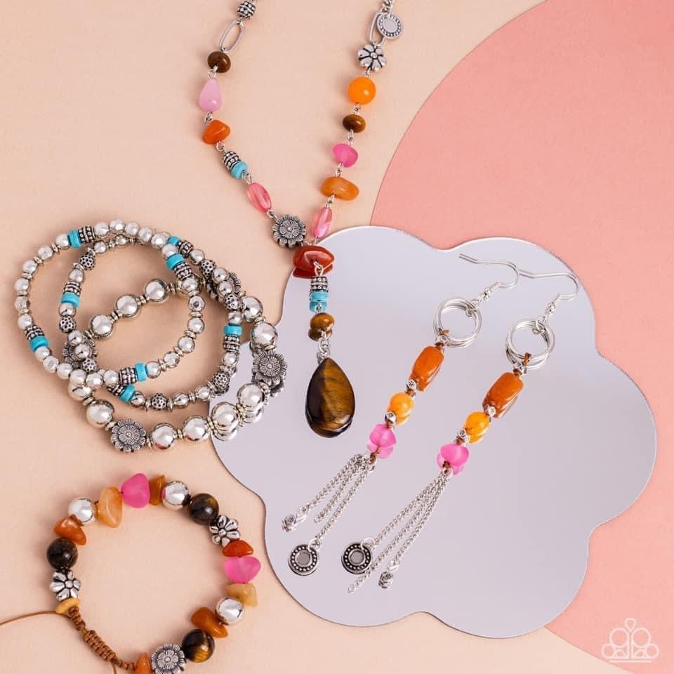 Paparazzi Accessories Simply SantaFe: FF November 2023 Authentic designs and handcrafted pieces are staples of the Simply Santa Fe Collection. Featuring patterns and elements inspired by nature, these earthy designs tend to have a little more detail. Thos
