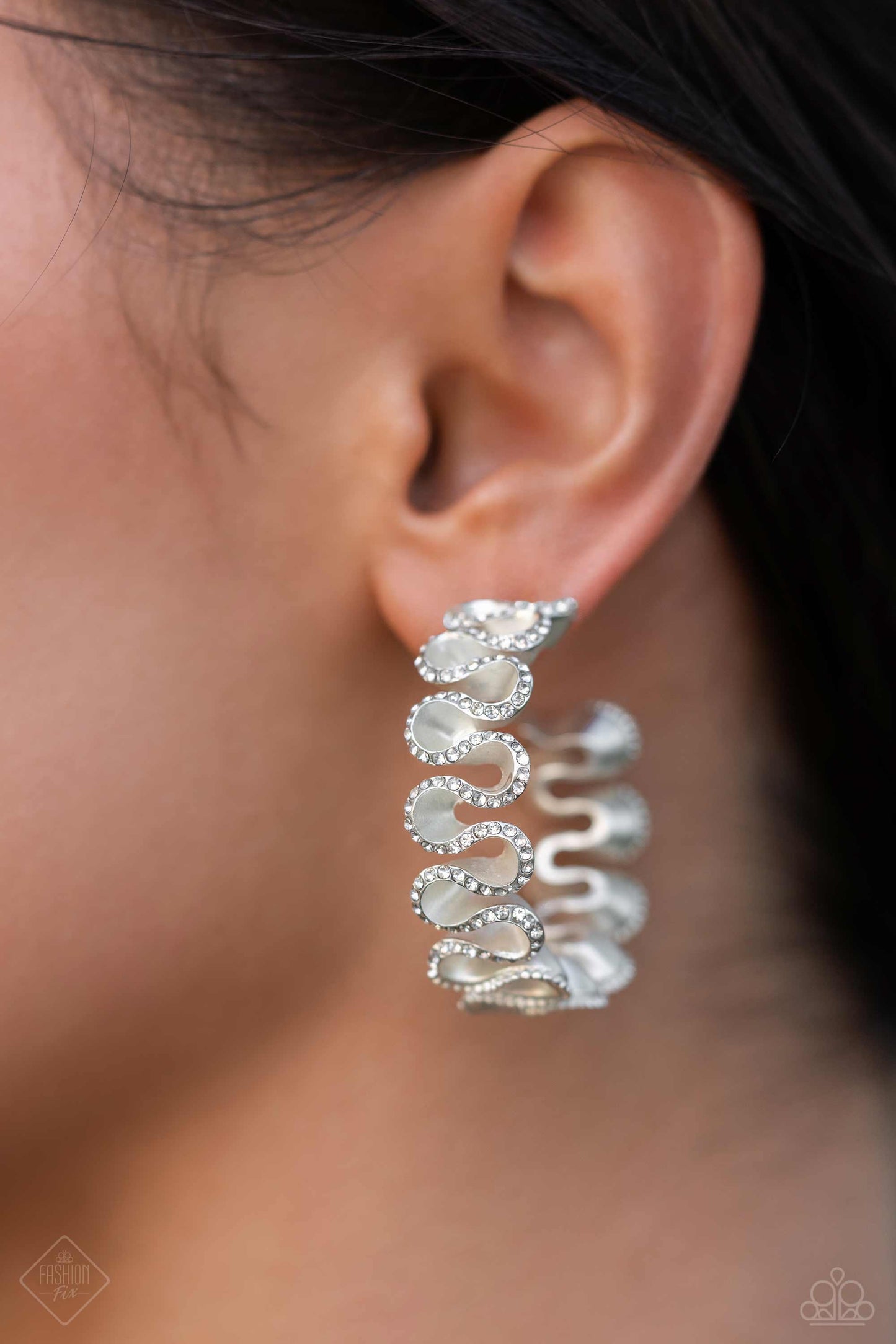Paparazzi Accessories Fiercely 5th Avenue: FF November 2023 Timeless and classic yet sophisticated and versatile, the Fiercely 5th Avenue Collection features elegant designs and traditional metal finishes. Never one to shy away from a bit of sparkle, the