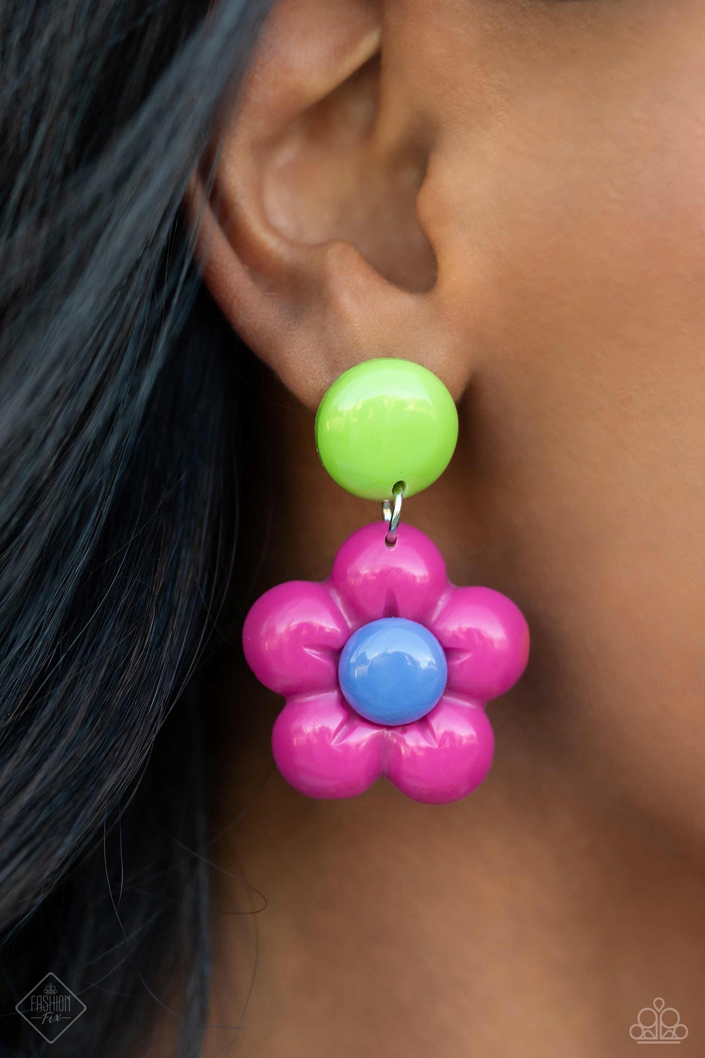 Paparazzi Accessories Glimpses of Malibu: FF November 2023 Featuring playful styles accented with fun pops of color, the Glimpses of Malibu Collection is an endearing assortment of cheerful and whimsical laid-back fashion. From the bubbly outgoing sociali