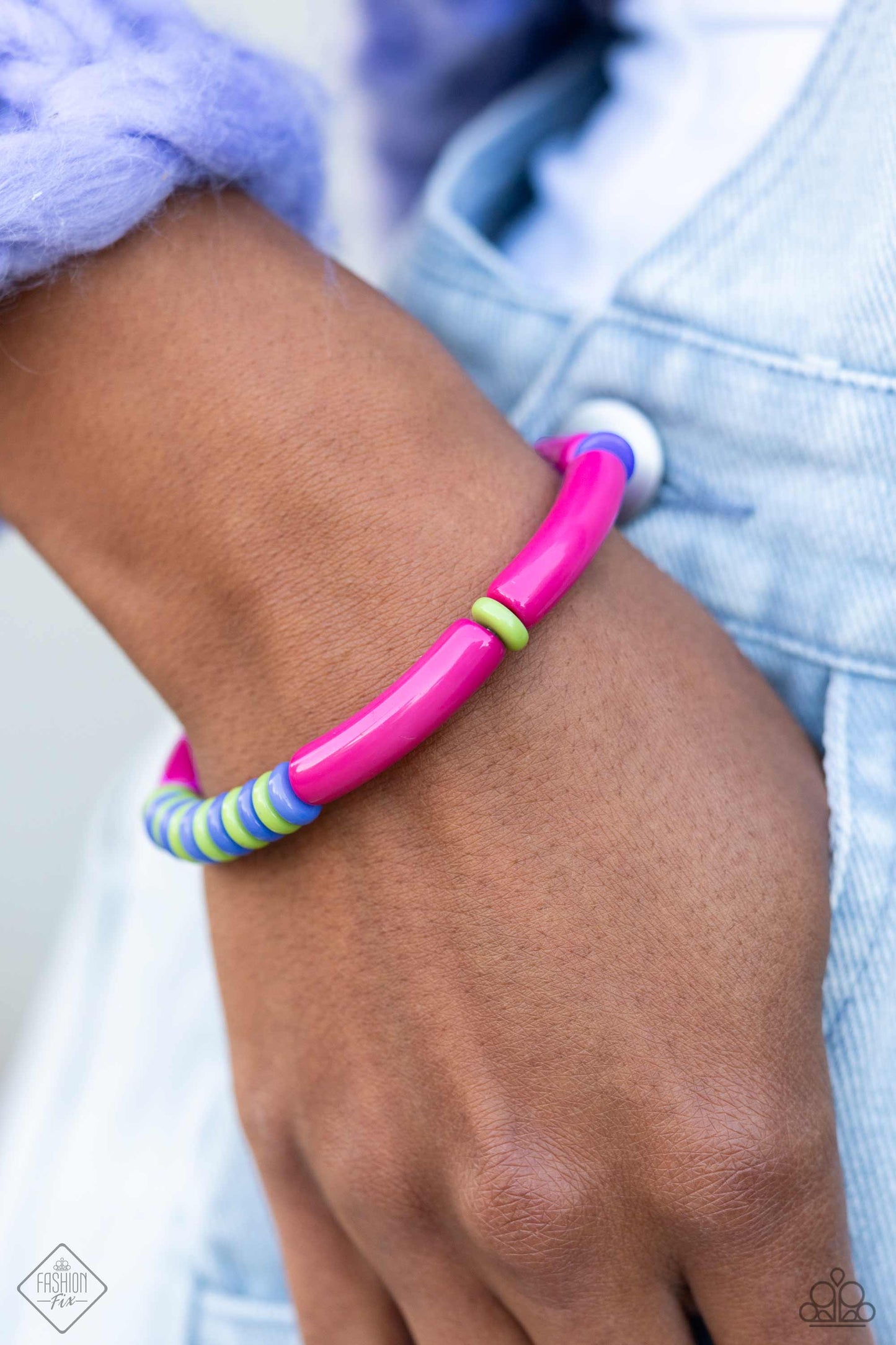 Paparazzi Accessories Glimpses of Malibu: FF November 2023 Featuring playful styles accented with fun pops of color, the Glimpses of Malibu Collection is an endearing assortment of cheerful and whimsical laid-back fashion. From the bubbly outgoing sociali