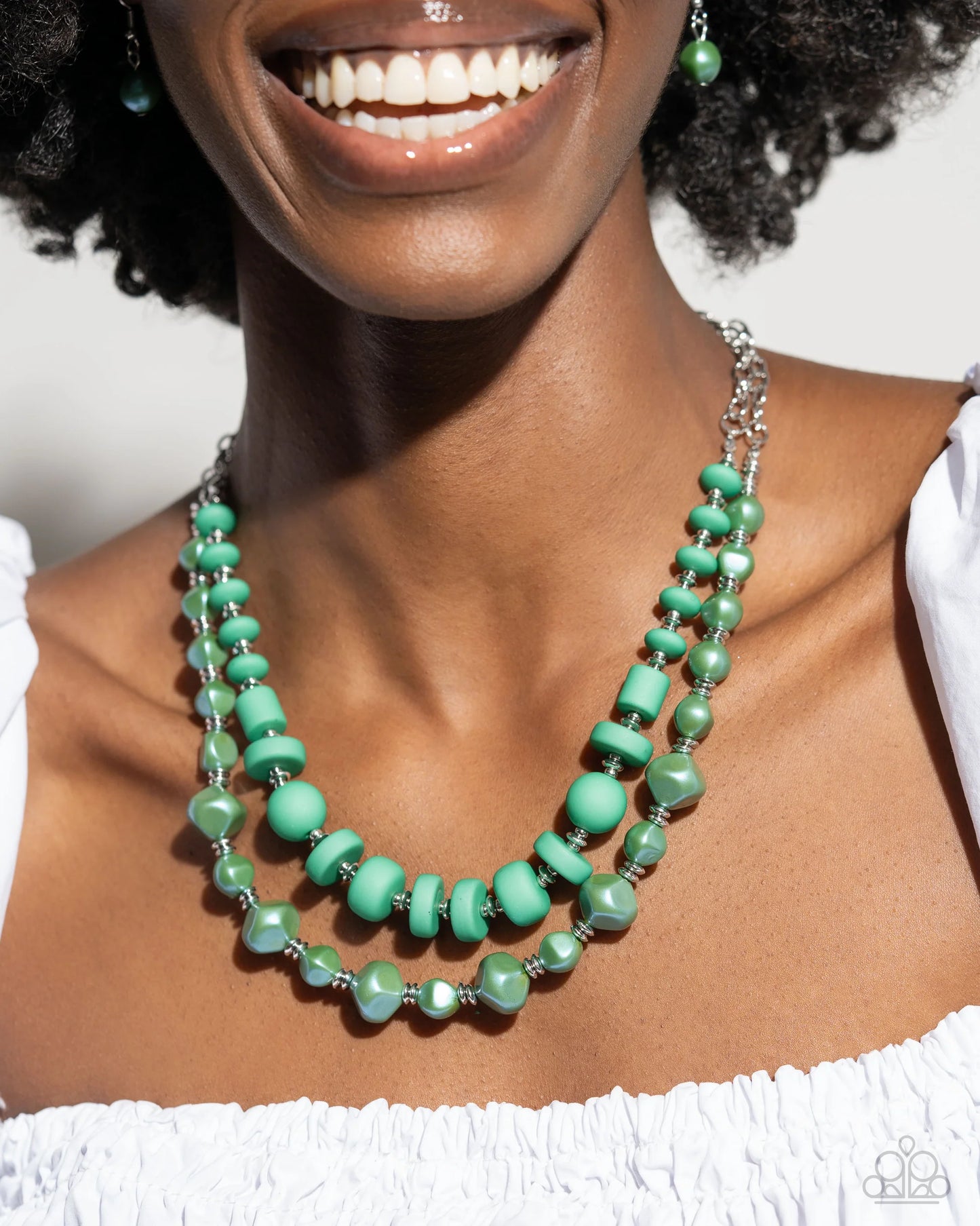 Complete Look: Shape Shifting Sense and Shape Shifting Season - Green