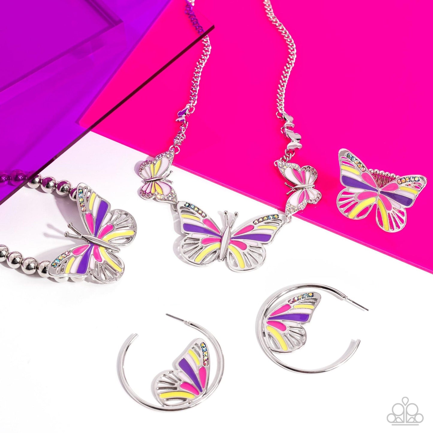 Paparazzi Accessories Glimpses of Malibu - Complete Trend Blend - August 2023 Featuring playful styles accented with fun pops of color, the Glimpses of Malibu Collection is an endearing assortment of cheerful and whimsical laid-back fashion. From the bubb