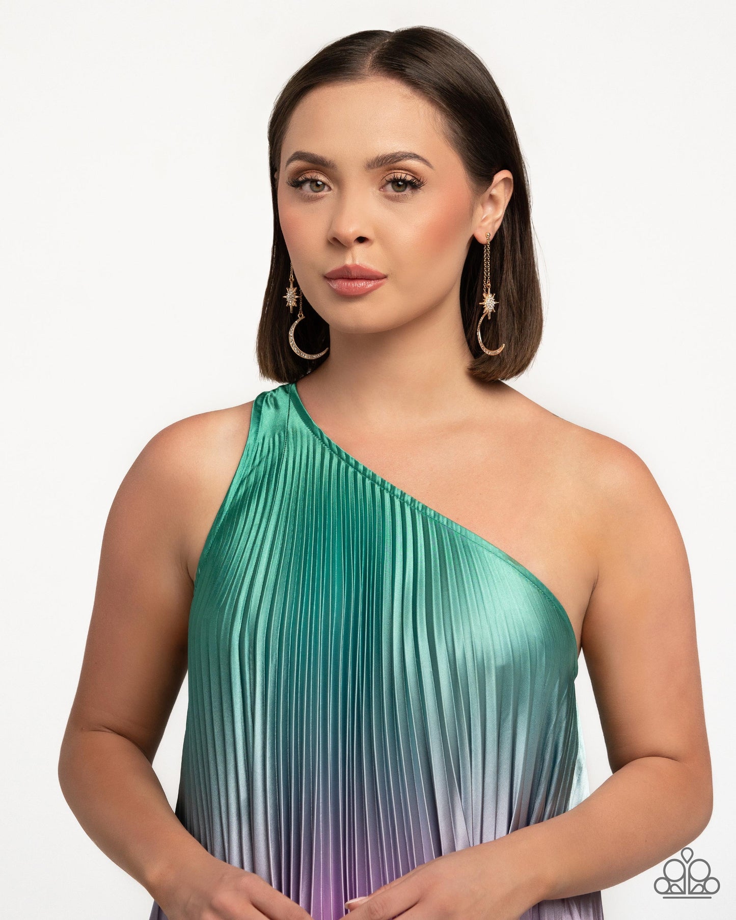Paparazzi Accessories Stellar Showstopper - Gold Paparazzi Accessories: Summer 2023 Summer Party Pack Exclusive Jewelry