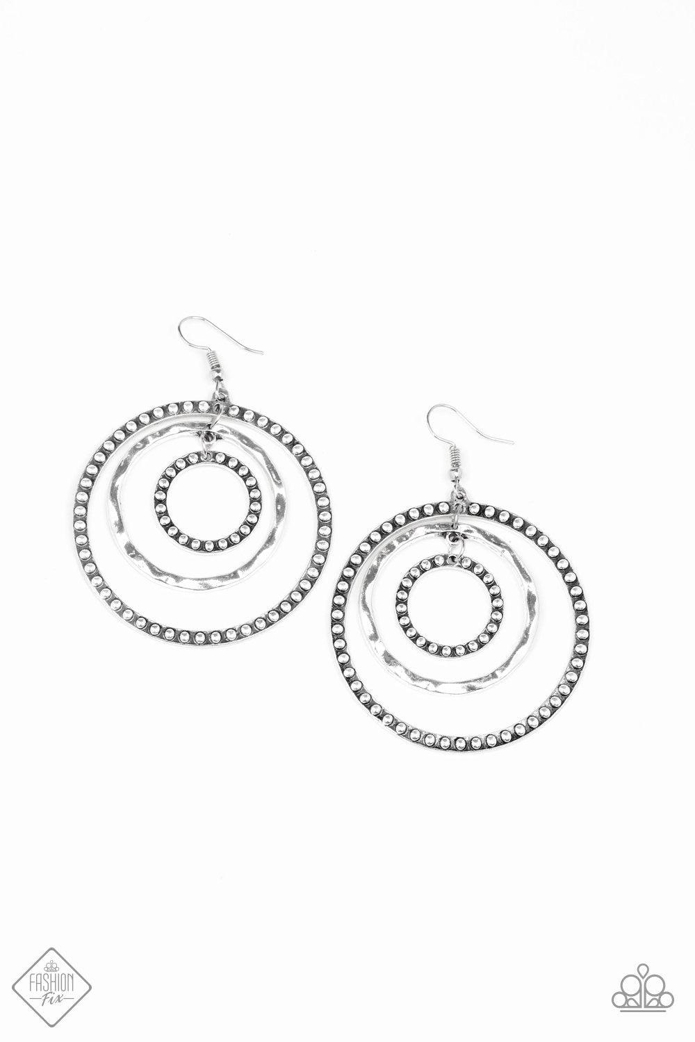 Paparazzi Accessories Sunset Sightings - March 2020 Trendsetters are sure to gravitate towards the accessories found in the Sunset Sightings collection. Featuring more drastic designs, bold colors, and funky combinations found outside the box, the pieces