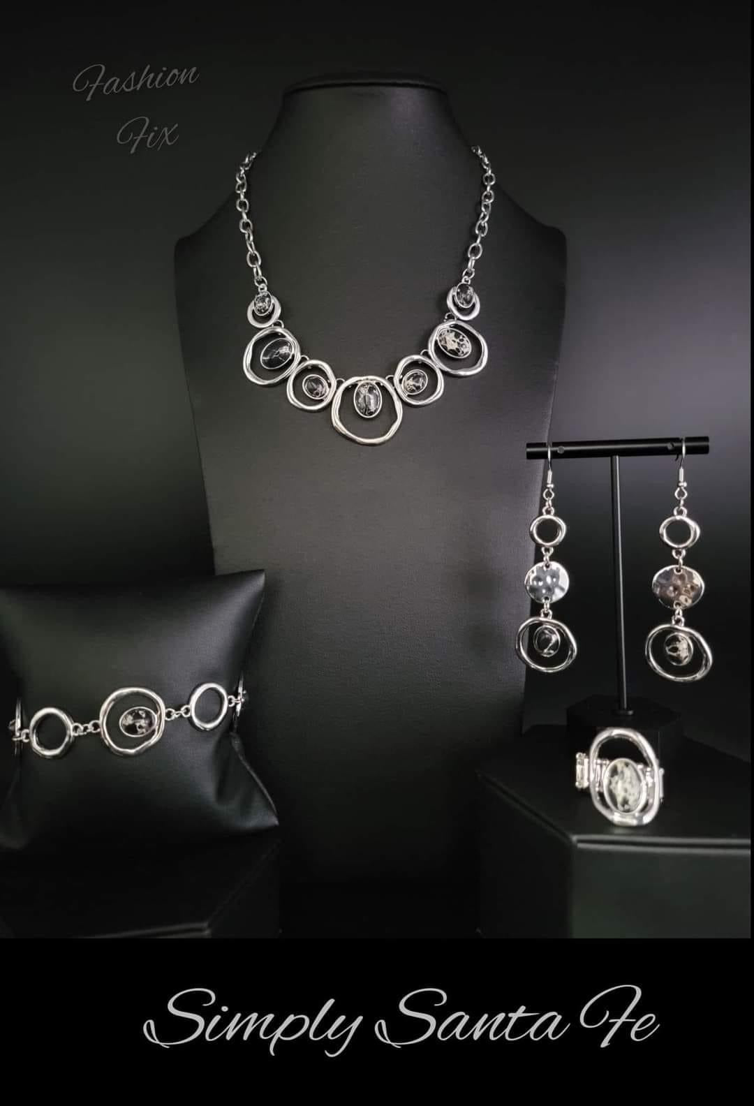 Paparazzi Accessories Simple SantaFe: FF December 2022 Authentic designs and handcrafted pieces are staples of the Simply Santa Fe Collection. Featuring patterns and elements inspired by nature, these earthy designs tend to have a little more detail. Thos