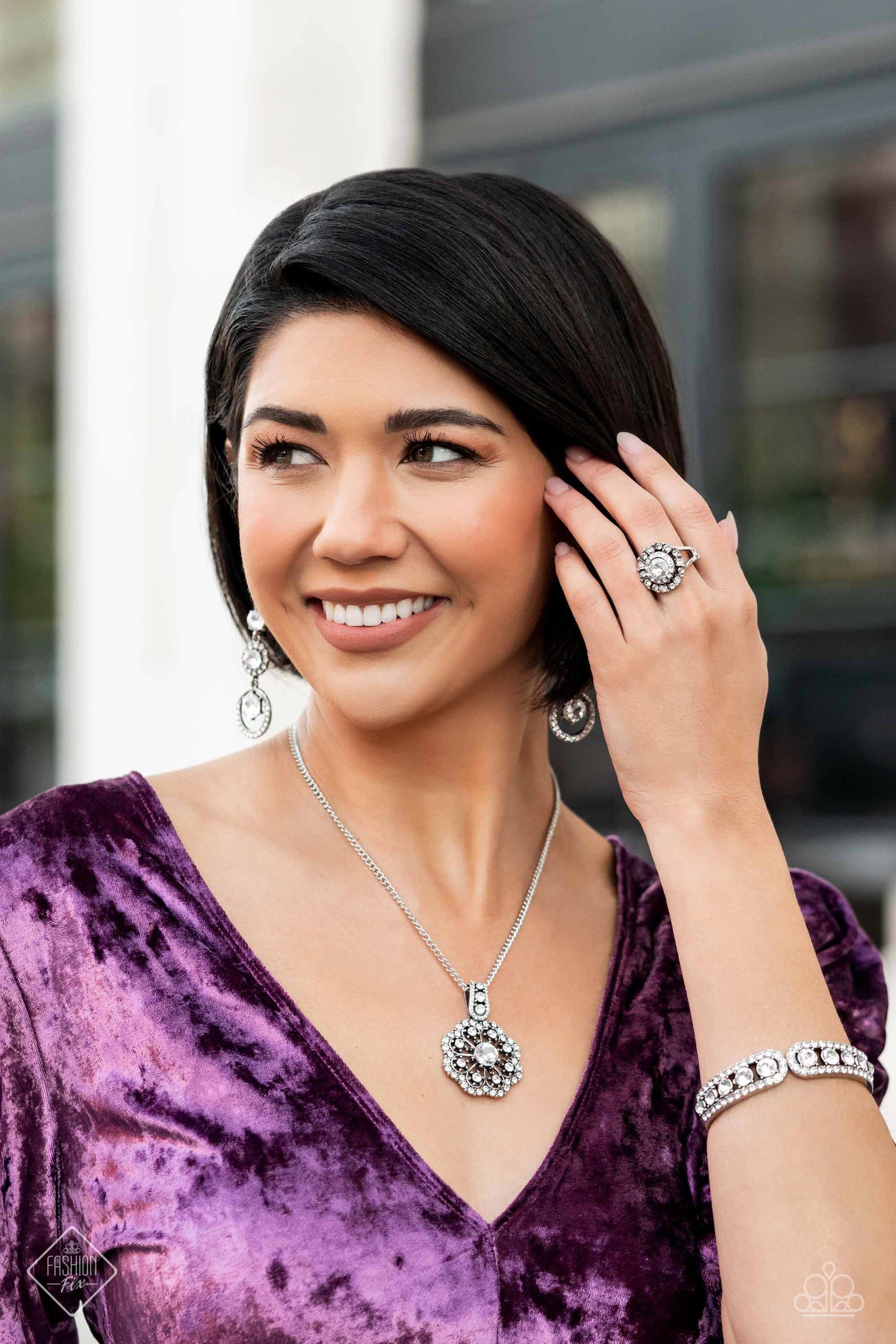 Paparazzi Accessories Fiercely 5th Avenue: January FF 2023 Timeless and classic yet sophisticated and versatile, the Fiercely 5th Avenue Collection features elegant designs and traditional metal finishes. Never one to shy away from a bit of sparkle, the F