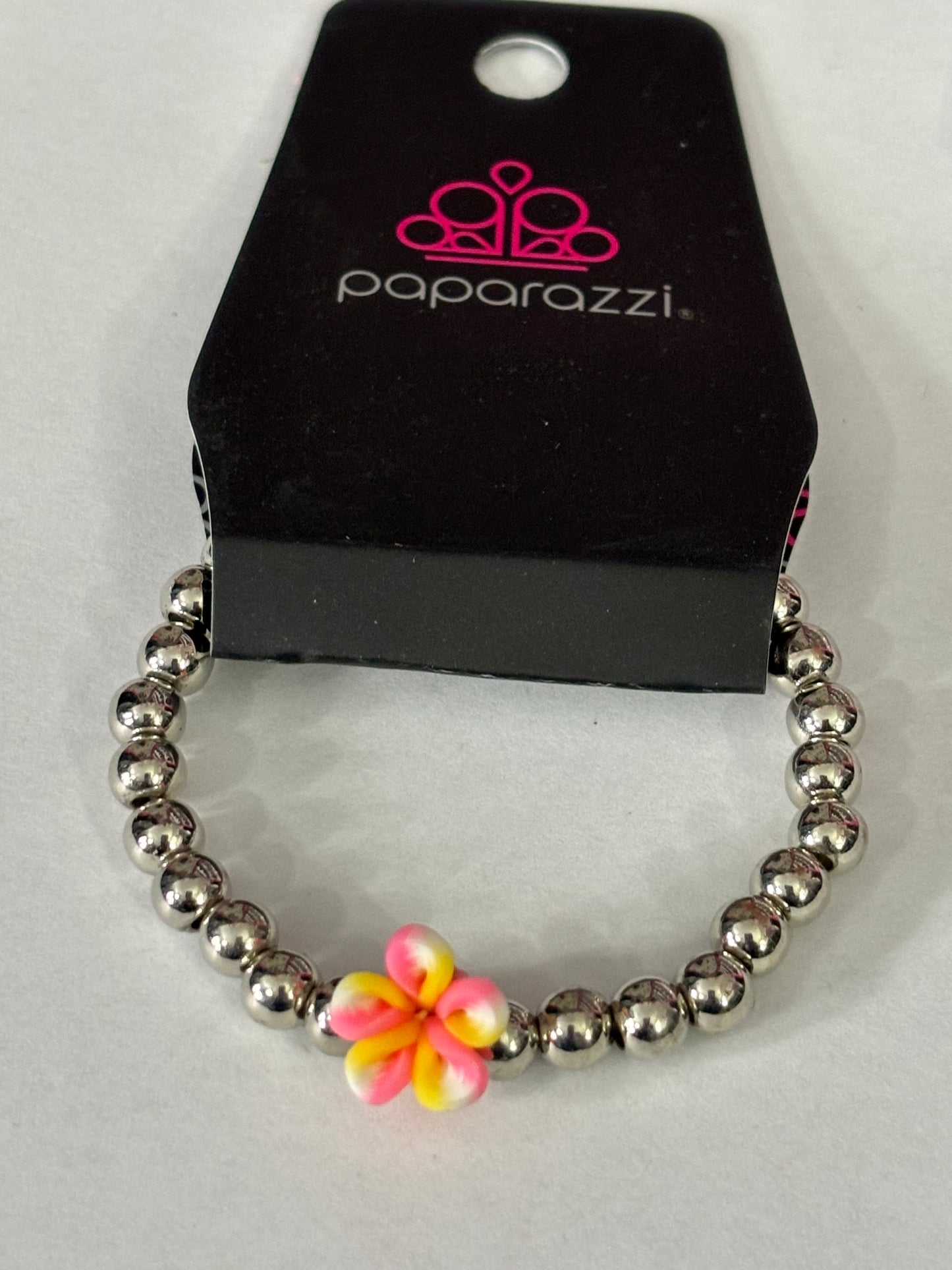 Starlet Shimmer Flower Bracelet