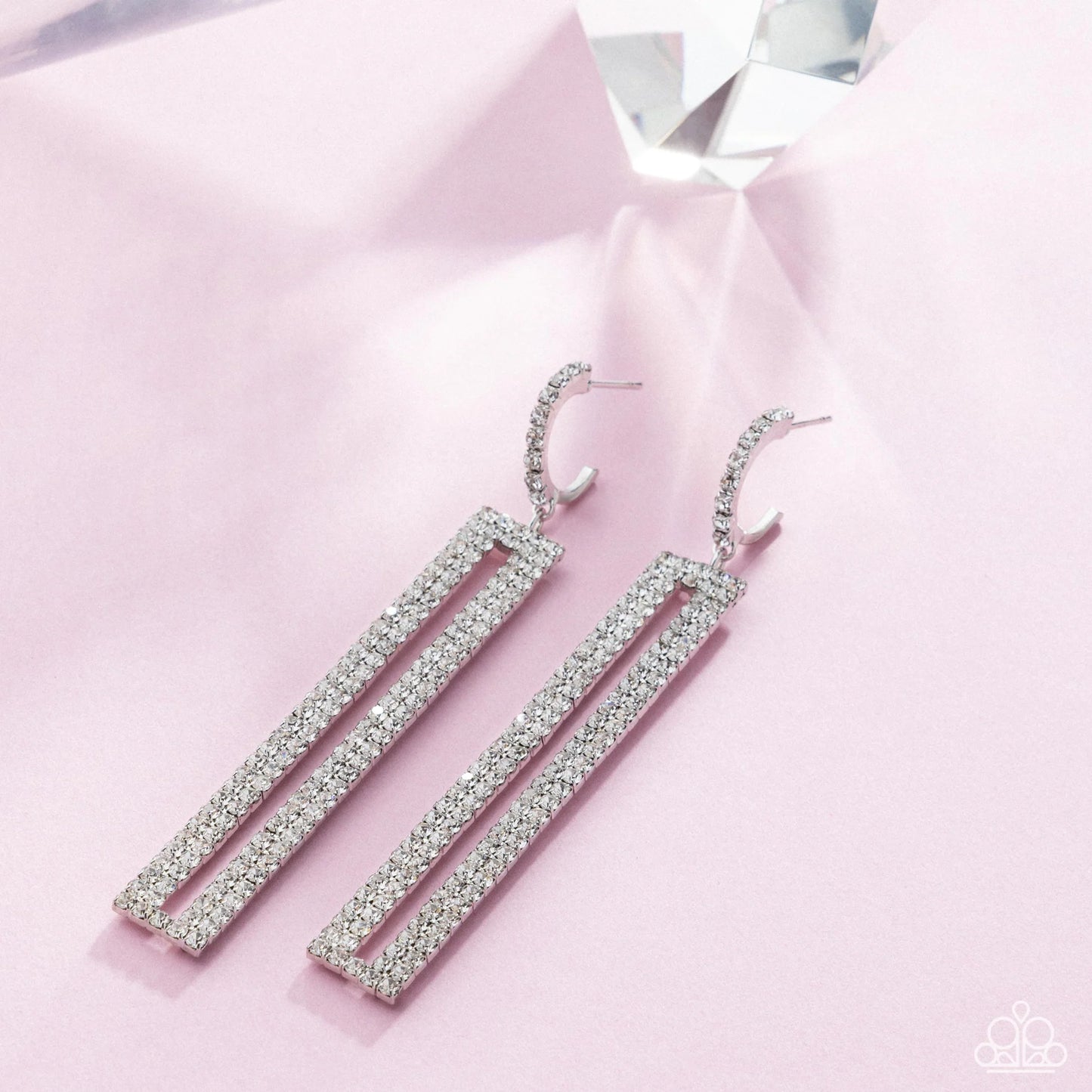 Elongated Ease - White