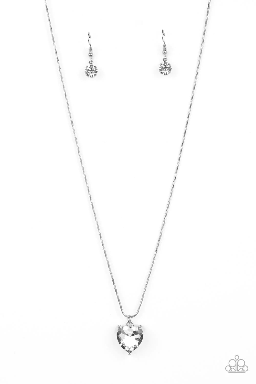 Paparazzi Accessories Smitten with Style - White Jewelry