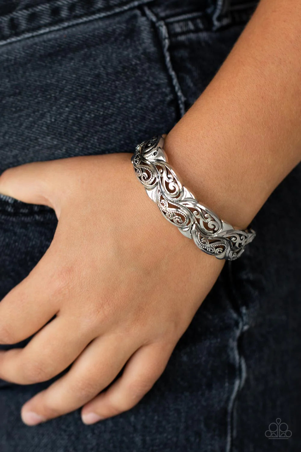 Paparazzi Accessories Paisley Portico - Silver Antiqued silver paisley patterned frames are threaded along stretchy bands around the wrist, creating a rustic centerpiece. Sold as one individual bracelet. Jewelry