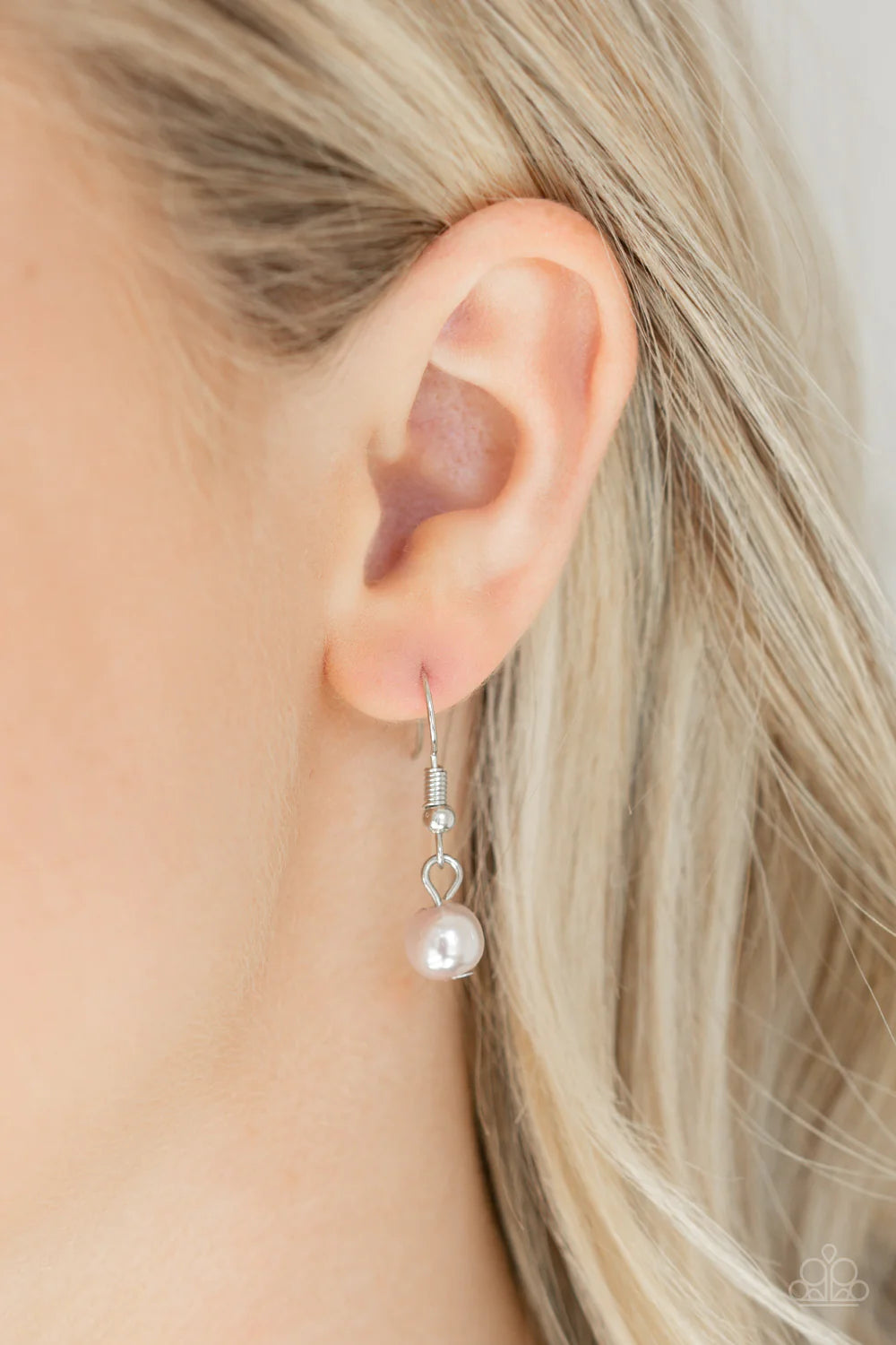 Paparazzi Accessories You MAY Kiss The Bride - White Glittery white rhinestones and classic silver pearls swing from the bottom of interlocking silver chains, creating a bubbly fringe below the collar. Features an adjustable clasp closure. Sold as one ind