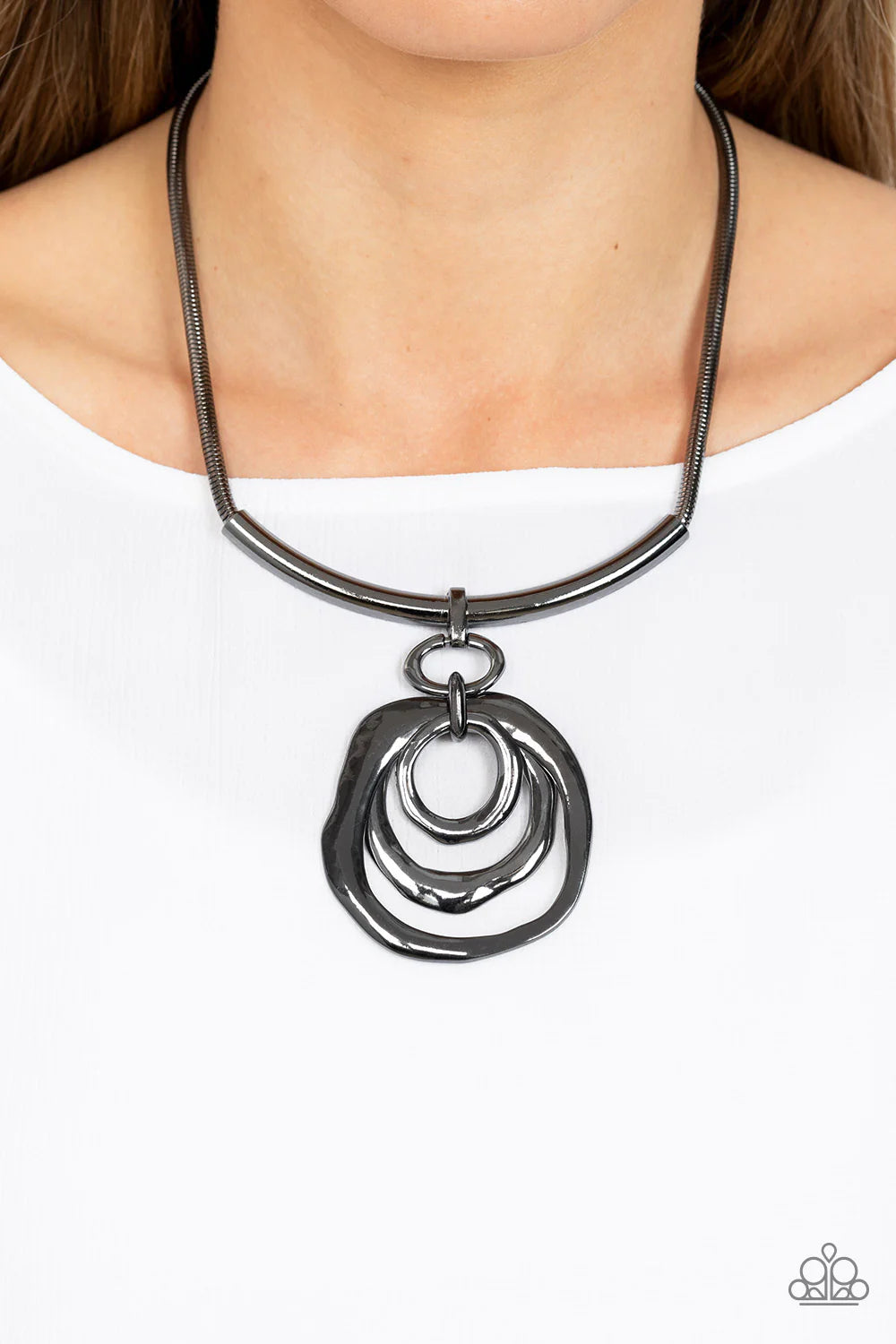 Paparazzi Accessories Forged in Fabulous - Black Warped gunmetal hoops glisten from the bottom of a bowing gunmetal bar set in the center of a rounded gunmetal snake chain, resulting in a contemporary centerpiece below the collar. Features an adjustable c