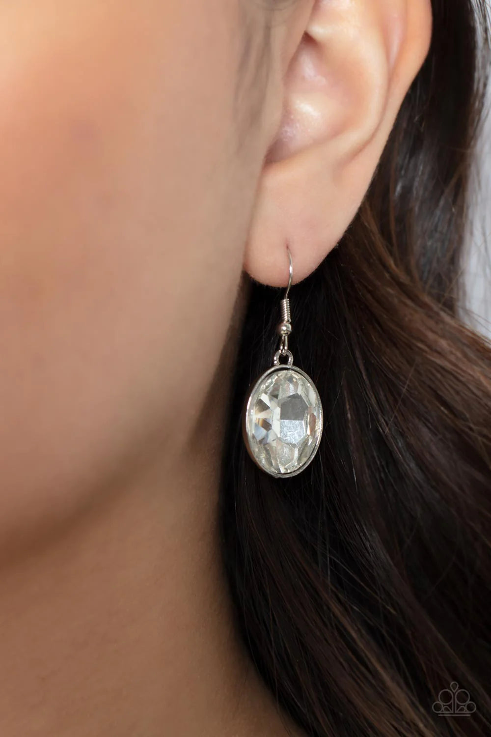 Paparazzi Accessories Californian Cowgirl - Blue Attached to shimmery strands of blue leather, a pair of oversized and warped silver links delicately overlaps into a contemporary centerpiece below the collar. An exaggerated white gem asymmetrically embell