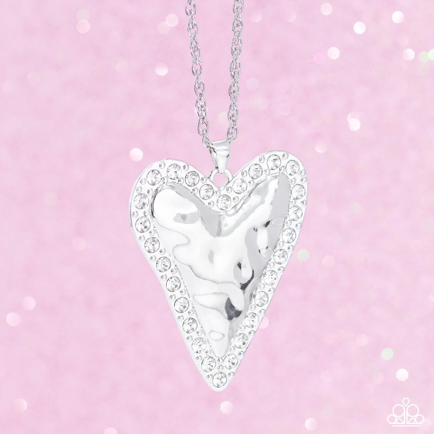 Paparazzi Accessories Radiant Romeo - White May 2023 Gimme the Glitz Exclusive Jewelry