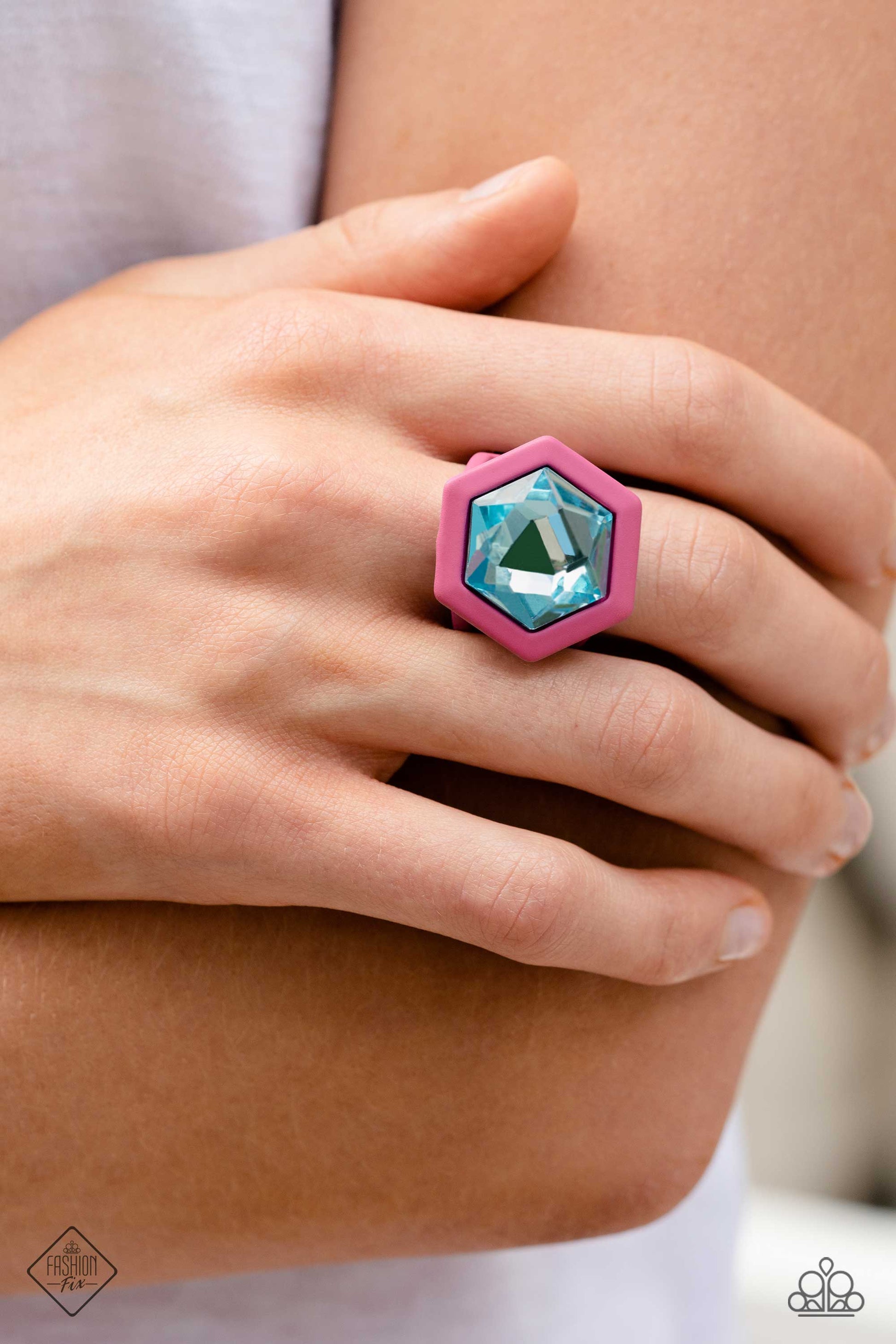Paparazzi Accessories Sunset Sitings: FF July 2023 Fueled by abstract designs and funky combinations of the most daring trends, the Sunset Sightings Collection features audacious, outside-the-box fashion. Sunset Sightings fashionistas celebrate individual
