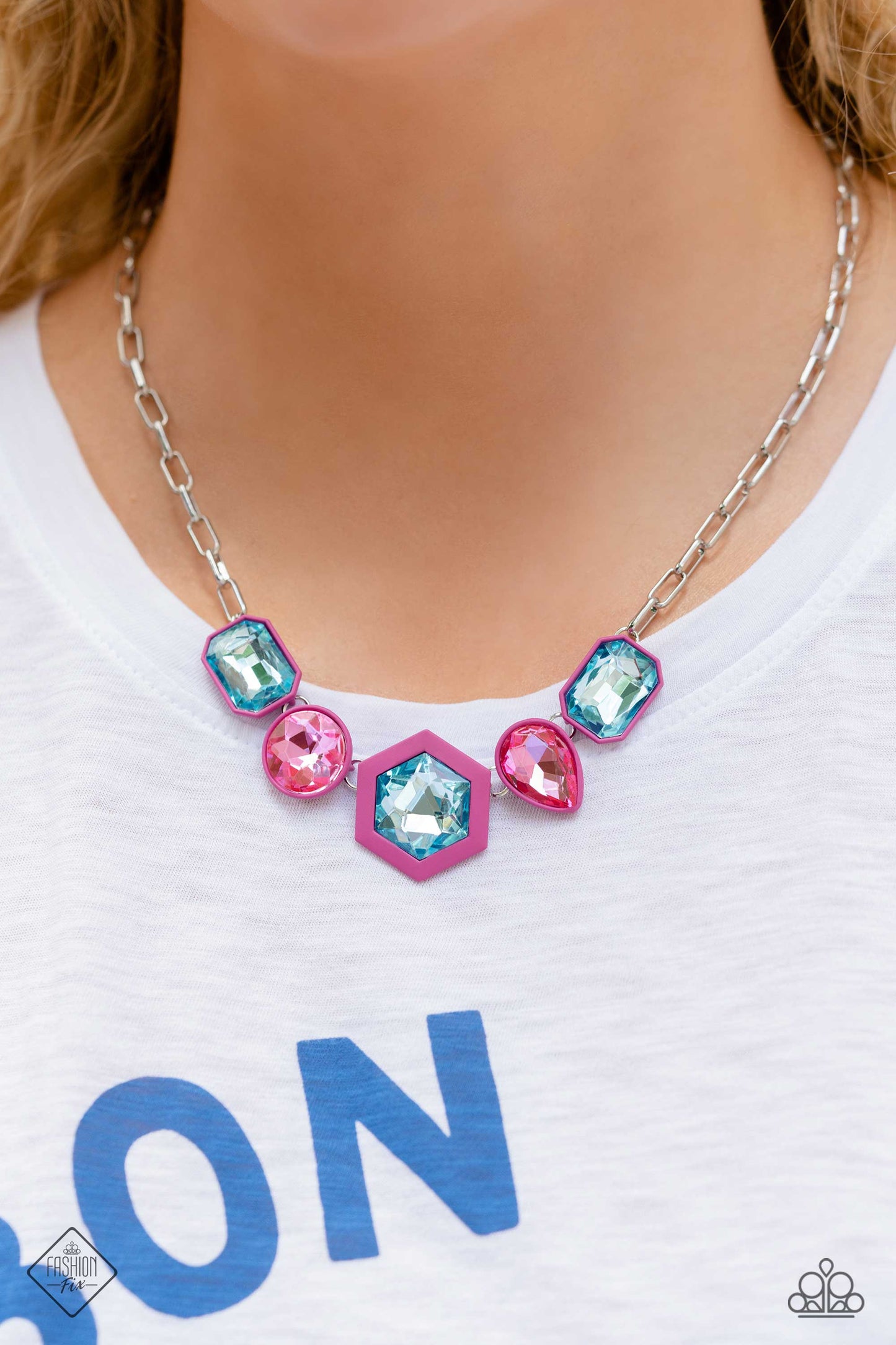 Paparazzi Accessories Sunset Sitings: FF July 2023 Fueled by abstract designs and funky combinations of the most daring trends, the Sunset Sightings Collection features audacious, outside-the-box fashion. Sunset Sightings fashionistas celebrate individual