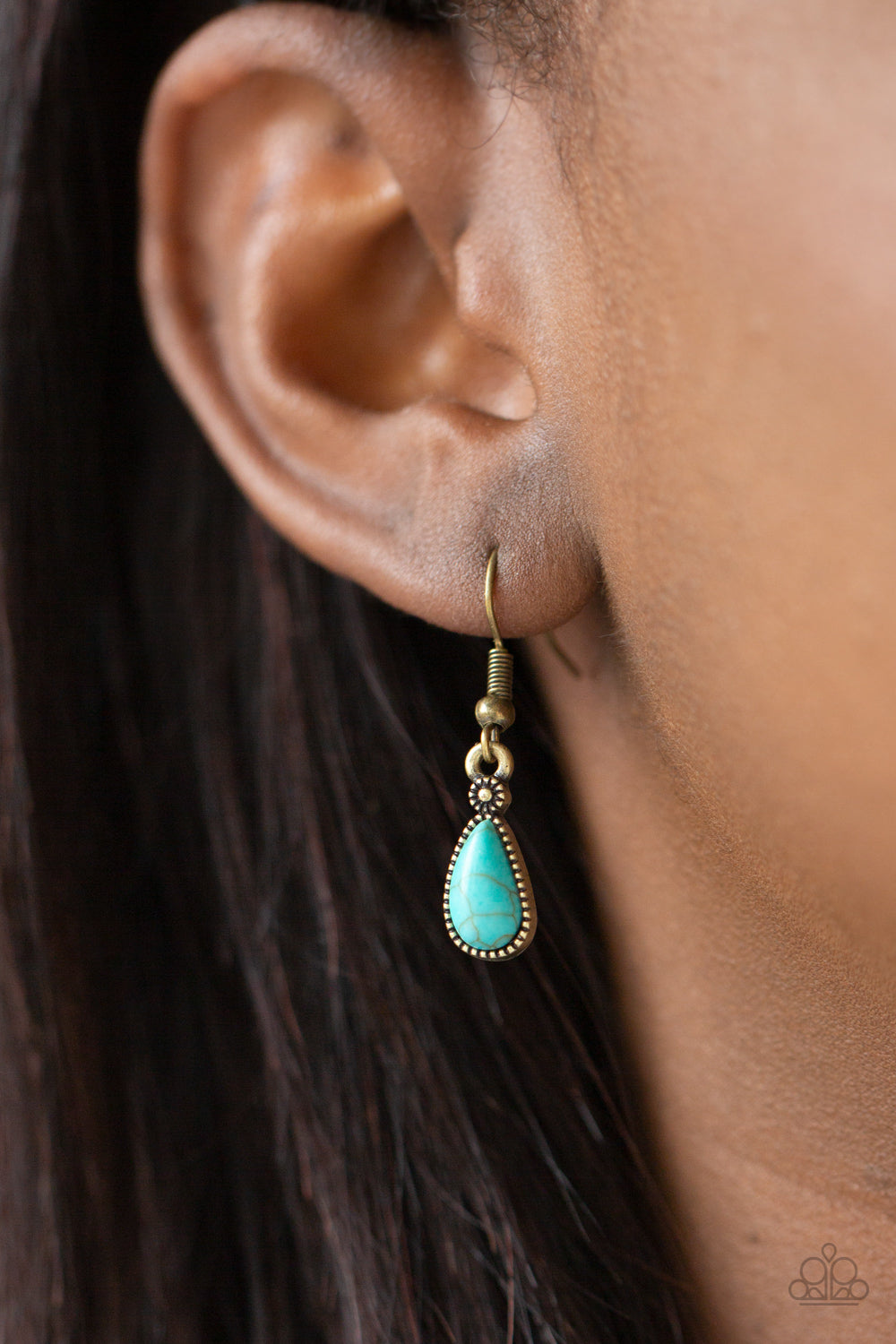 Paparazzi Accessories Cottage Garden - Brass A collection of asymmetrical turquoise stones adorns the front of a studded brass frame embossed in floral and feathery accents below the collar, creating a seasonal centerpiece. Features an adjustable clasp cl