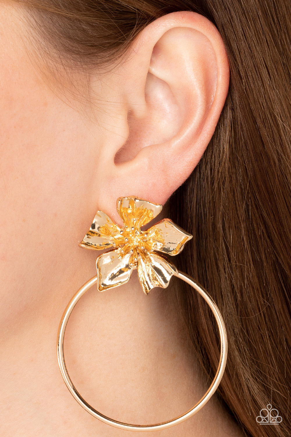 Paparazzi Accessories Buttercup Bliss - Gold Featuring lifelike textures, a shimmery gold buttercup blooms atop an oversized gold hoop for a whimsical allure. Earring attaches to a standard post fitting. Sold as one pair of post earrings. Jewelry