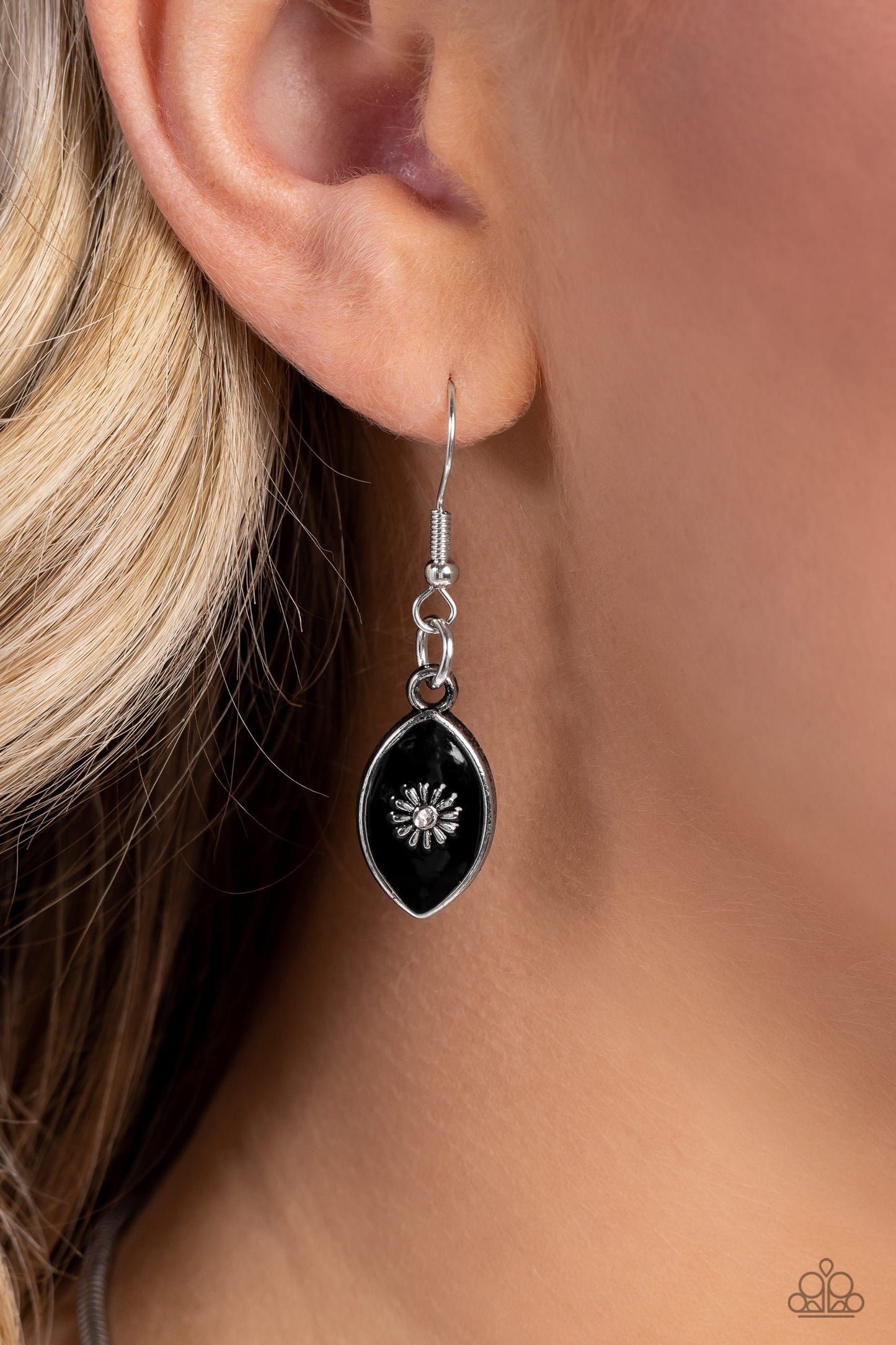 Paparazzi Accessories Pressed Flowers - Black Featuring intense black paint, a collection of silver marquise-shaped frames gradually increase in size as they taper below the collar in a timeless fashion on a silver snake chain. Each frame is embossed with