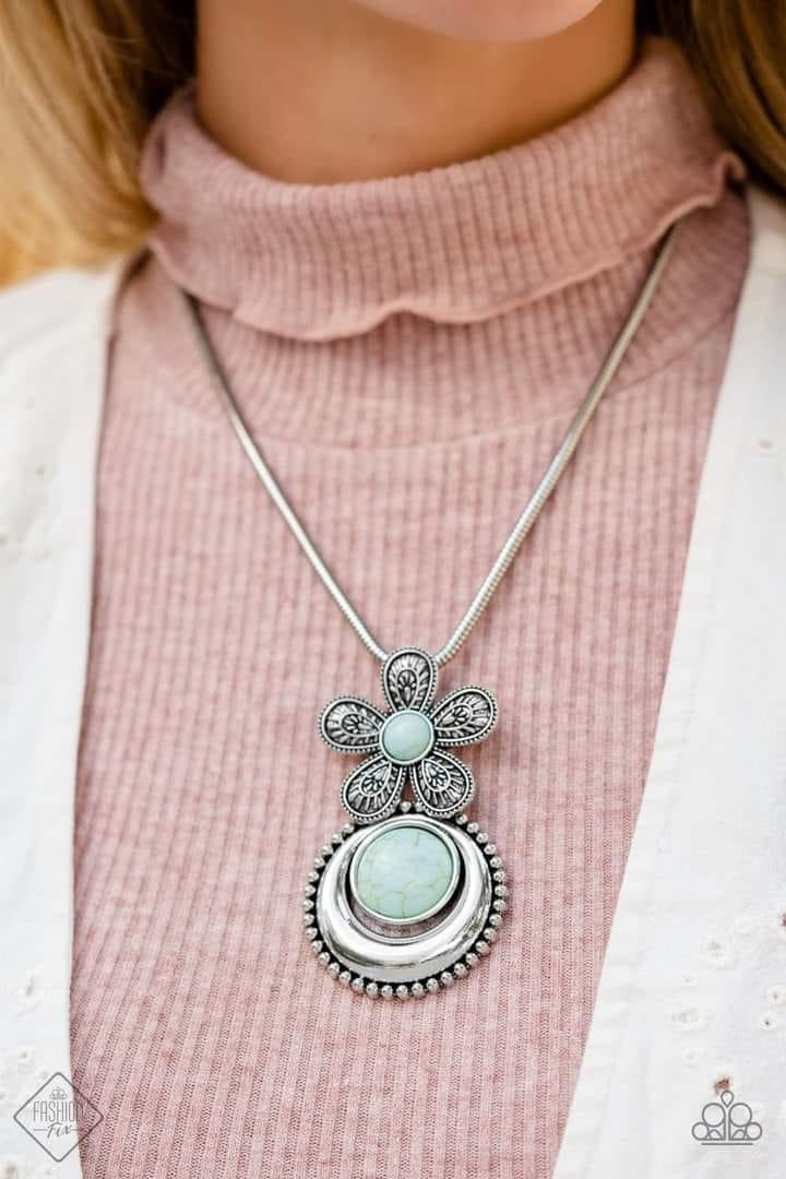 Paparazzi Accessories Simple Santa Fe: FF November 2022 Authentic designs and handcrafted pieces are staples of the Simply Santa Fe Collection. Featuring patterns and elements inspired by nature, these earthy designs tend to have a little more detail. Tho