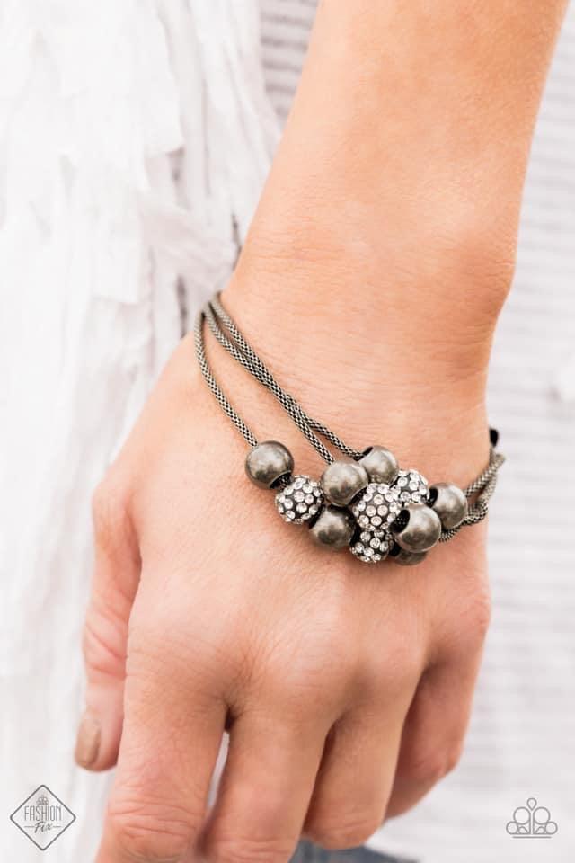 Paparazzi Accessories Magnificent Musings: FF February 2020 Inspired by the magnificent Mile in Chicago, the Magnificent Musings trend blend mixes classic trends with urban elements giving it an industrial vibe. The four piece set includes one of each acc