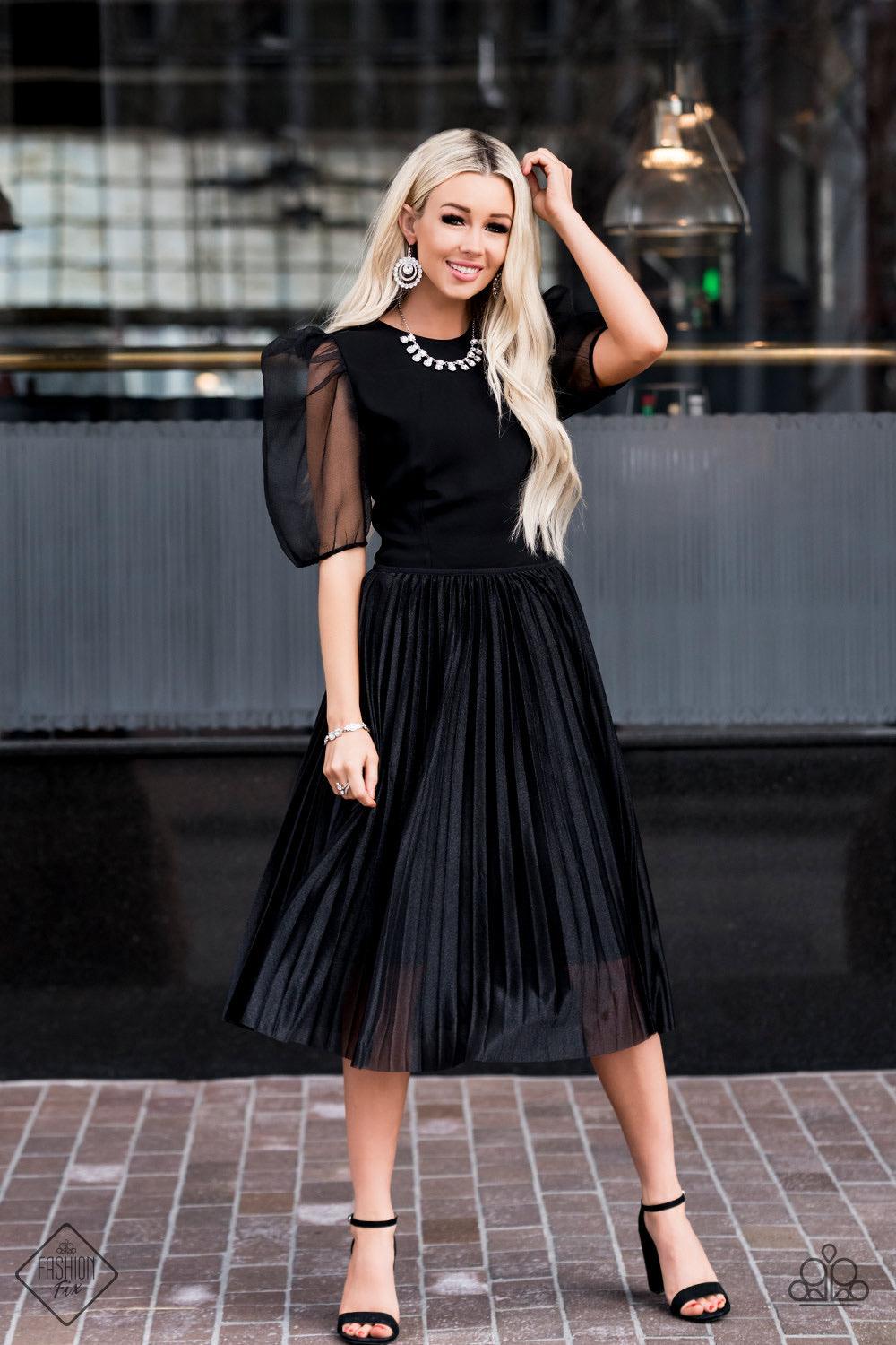 Paparazzi Accessories Fiercely 5th Avenue: FF May 2020 The styles featured in the Fiercely 5th Avenue collection are exactly what you would expect with a name like that: Sleek, classy, metallic designs that you’d find on the streets of New York. The acces