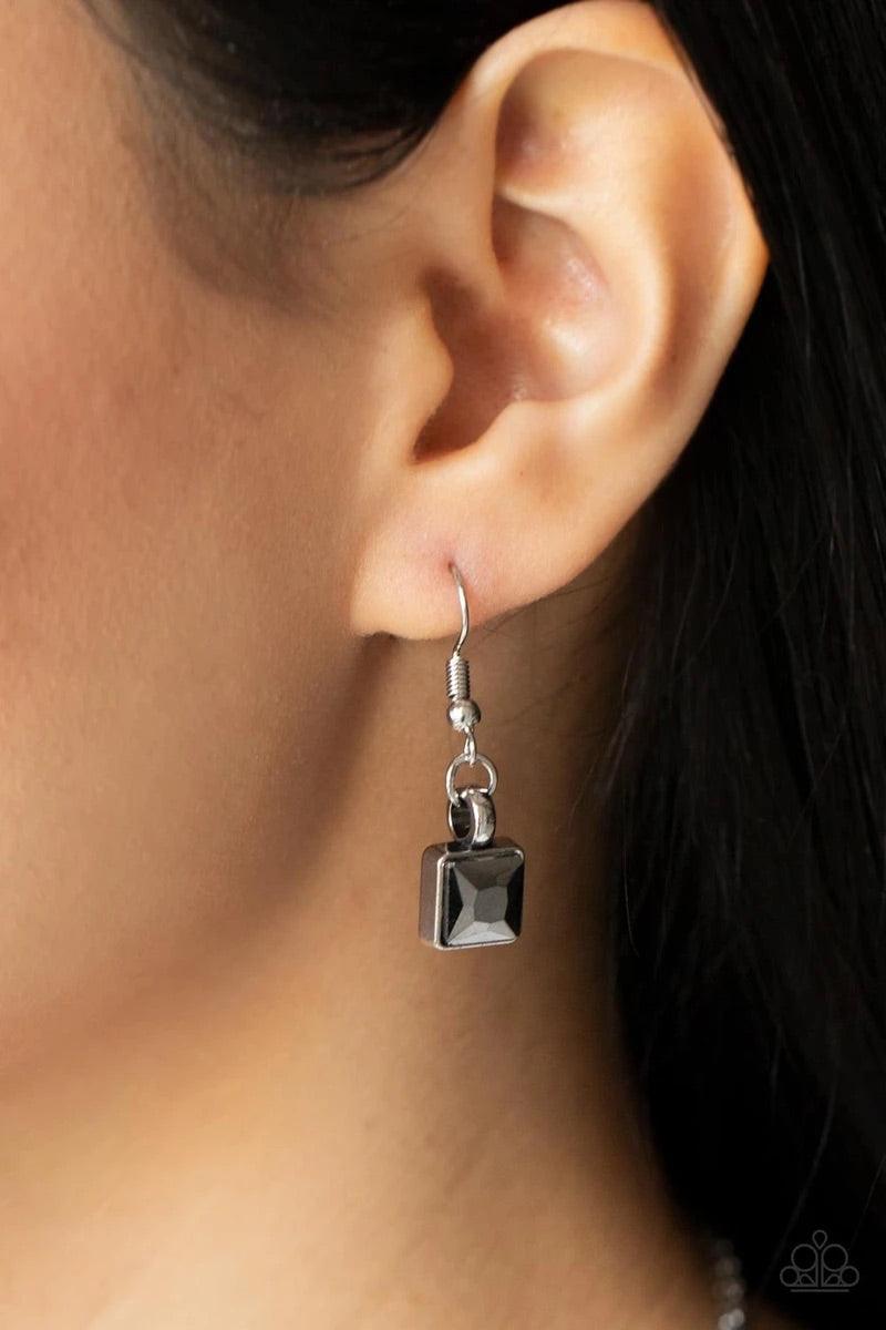Paparazzi Accessories Graciously Audacious ~Silver Smoky hematite square rhinestone frames and oversized silver beads alternate along a silver popcorn chain, creating a stellar fringe below the collar. Features an adjustable clasp closure. Sold as one ind