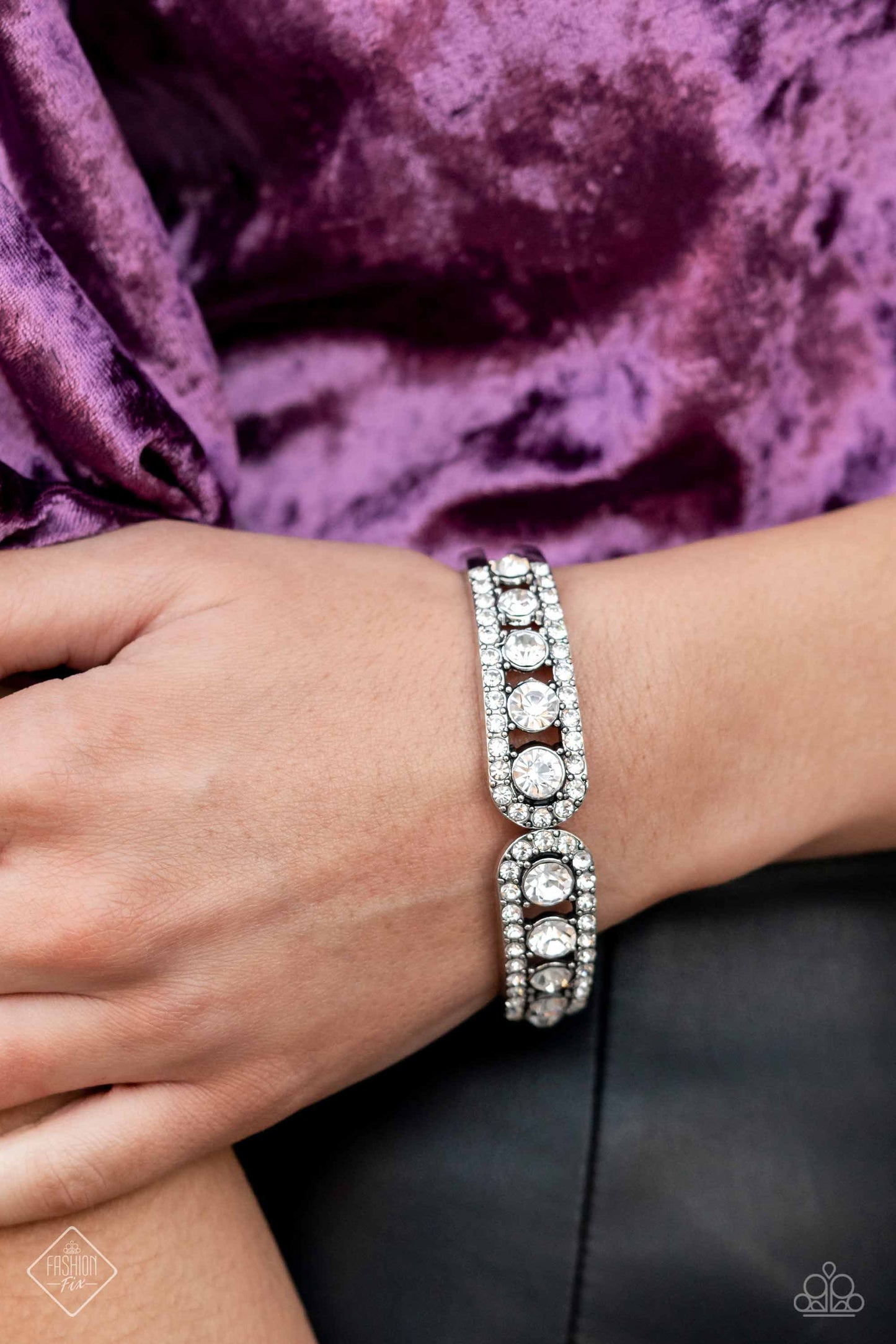 Paparazzi Accessories Fiercely 5th Avenue: January FF 2023 Timeless and classic yet sophisticated and versatile, the Fiercely 5th Avenue Collection features elegant designs and traditional metal finishes. Never one to shy away from a bit of sparkle, the F