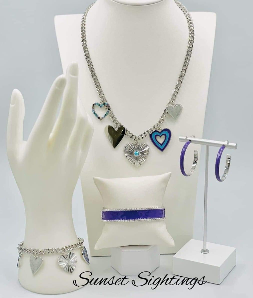 Paparazzi Accessories Sunset Sitings: FF December 2022 Fueled by abstract designs and funky combinations of the most daring trends, the Sunset Sightings Collection features audacious, outside-the-box fashion. Sunset Sightings fashionistas celebrate indivi