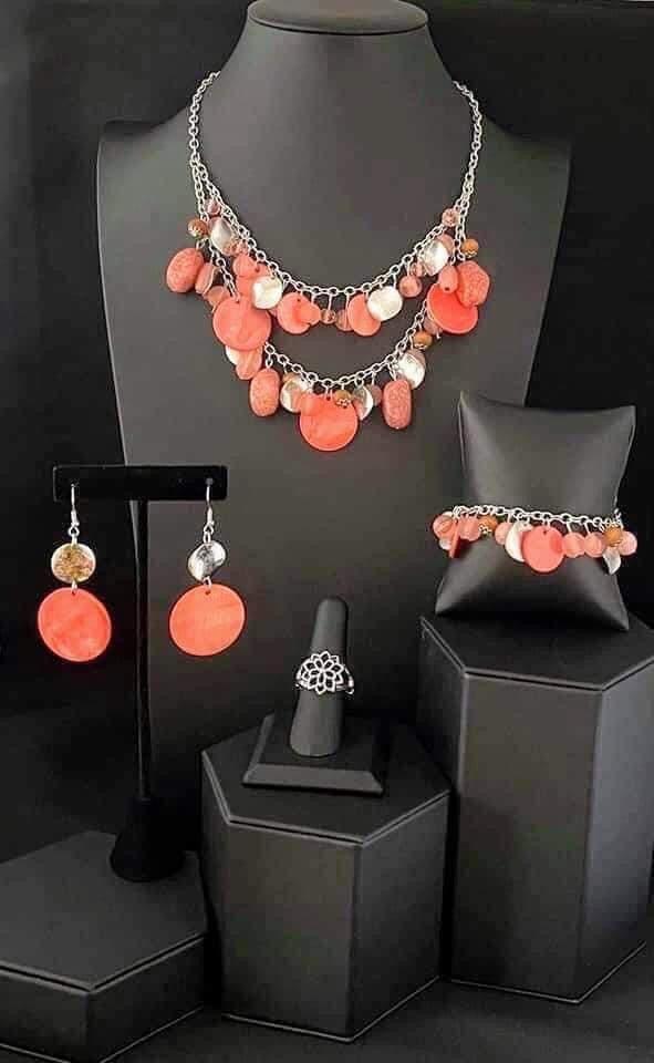 Paparazzi Accessories Glimpses of Malibu: April 2021 The Glimpses of Malibu Collection was created with inspiration from the styles of Malibu, CA. Styles in this Trend Blend will feature fun, livable fashion with an upscale flavor. The colors are usually