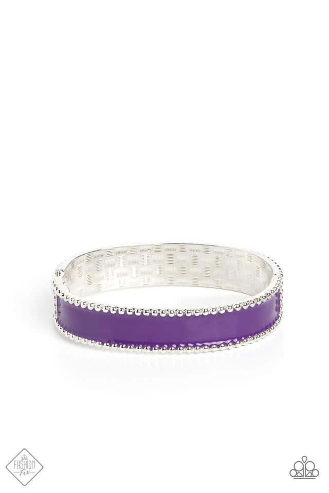 Paparazzi Accessories Sunset Sitings: FF December 2022 Fueled by abstract designs and funky combinations of the most daring trends, the Sunset Sightings Collection features audacious, outside-the-box fashion. Sunset Sightings fashionistas celebrate indivi