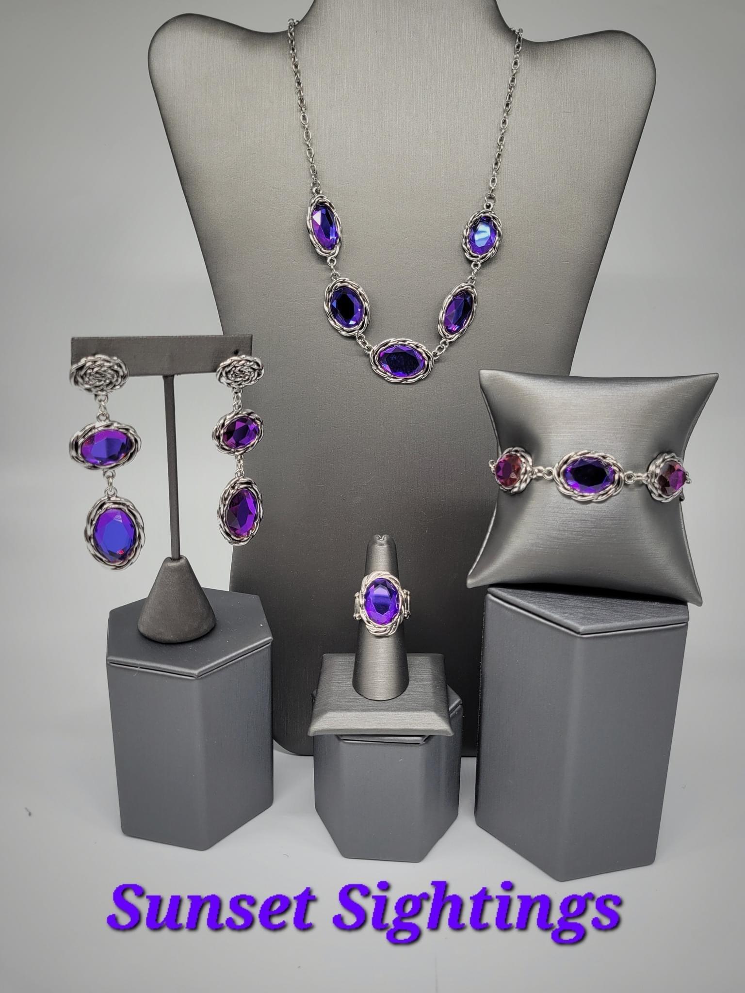 Paparazzi Accessories Sunset Sightings - January 2022 FF Fueled by abstract designs and funky combinations of the most daring trends, the Sunset Sightings Collection features audacious, outside-the-box fashion. Sunset Sightings fashionistas celebrate indi