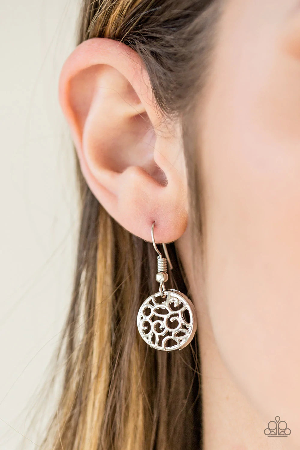 Paparazzi Accessories All The Time In The Whirl - Silver Filled with whirling filigree centers, shiny silver frames link below the collar for a whimsical look. Features an adjustable clasp closure. Sold as one individual necklace. Includes one pair of mat