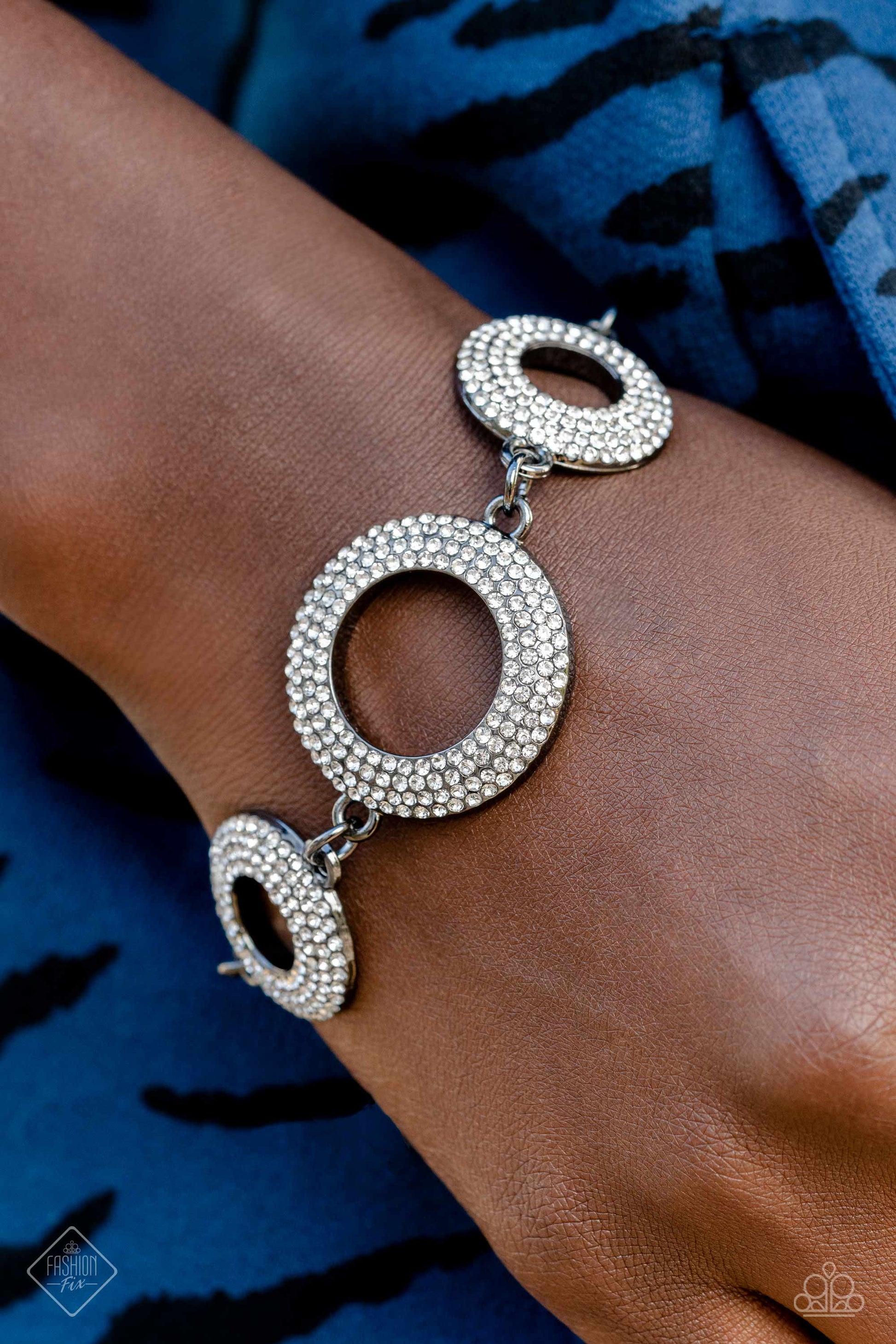 Paparazzi Accessories Magnificent Musings: February 2023 The Magnificent Musings Collection features bold statement pieces and edgy designs. Reveling in sassy, unapologetic fashion, Magnificent Musings mavens confidently express themselves through glamoro