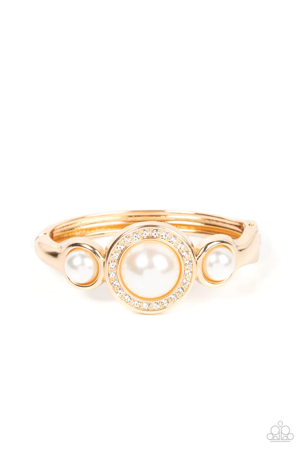 Paparazzi Accessories Debutante Daydream - Gold Encircled in a glitzy ring of glassy white rhinestones, an oversized white pearl is flanked by a pair of bubbly white pearl fittings atop a classic gold bangle-like bracelet for a timeless twist. Features a