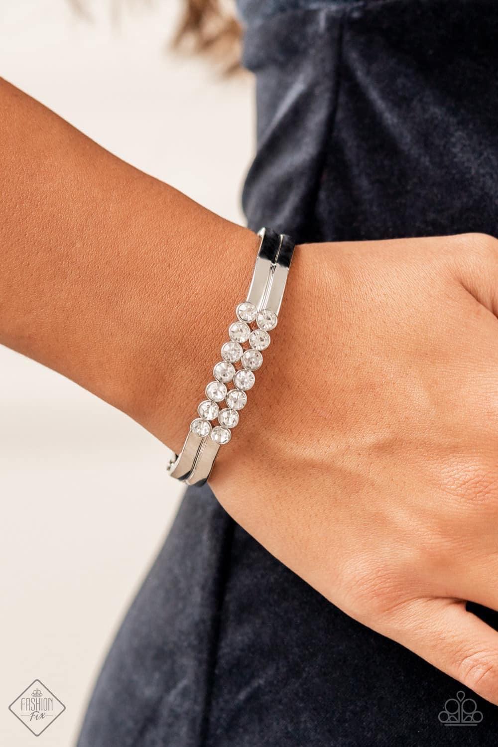 Paparazzi Accessories Fiercely 5th Avenue: November 2021 FF The styles featured in the Fiercely 5th Avenue collection are exactly what you would expect with a name like that: Sleek, classy, metallic designs that you’d find on the streets of New York. The