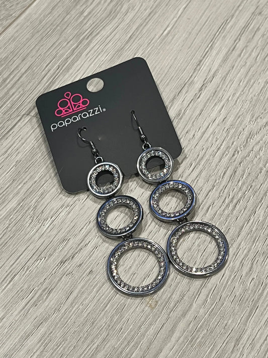 Paparazzi Accessories Shimmering In Circle - Black 12/7/22: Quick Live Jewelry