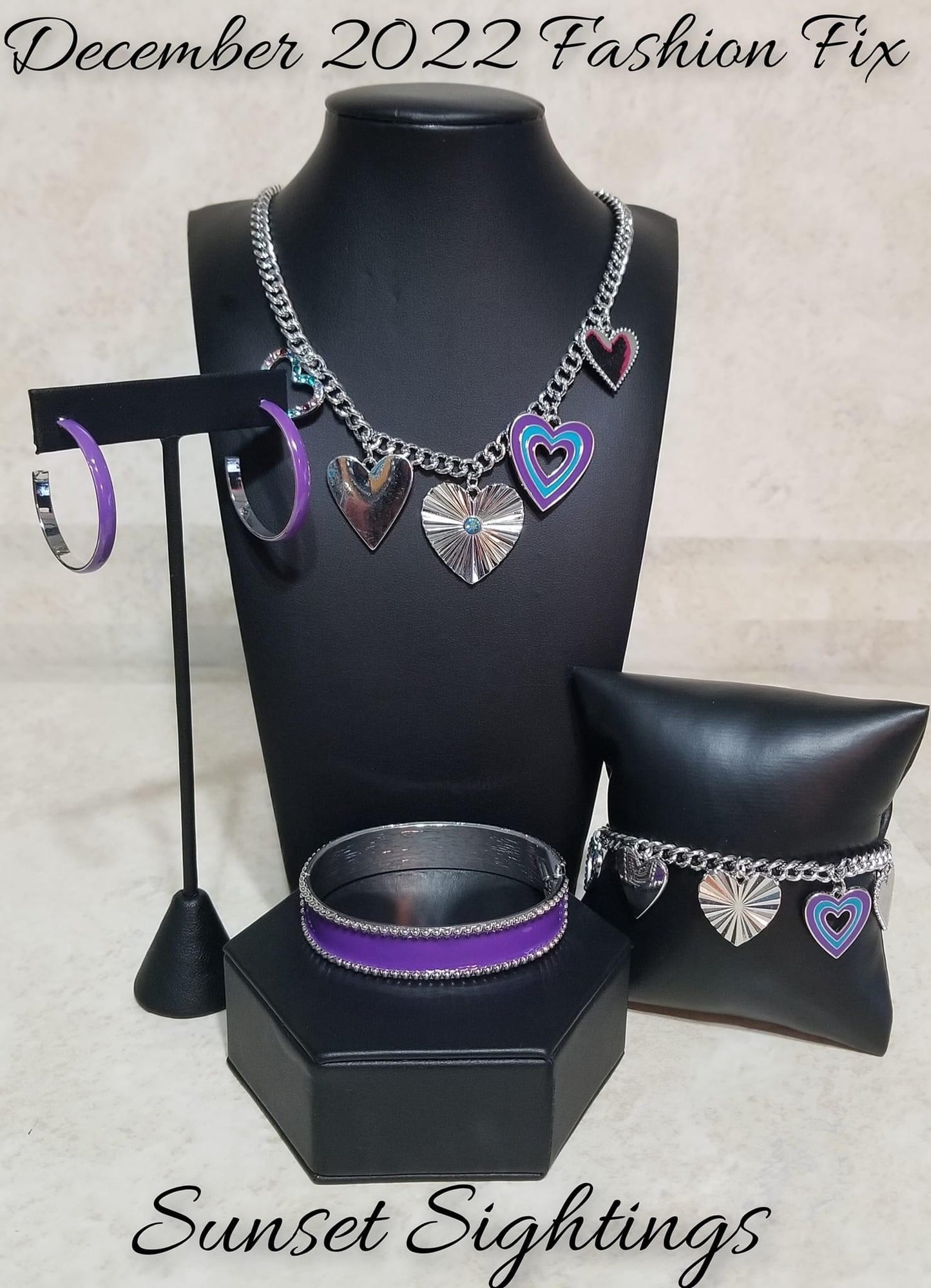 Paparazzi Accessories Sunset Sitings: FF December 2022 Fueled by abstract designs and funky combinations of the most daring trends, the Sunset Sightings Collection features audacious, outside-the-box fashion. Sunset Sightings fashionistas celebrate indivi
