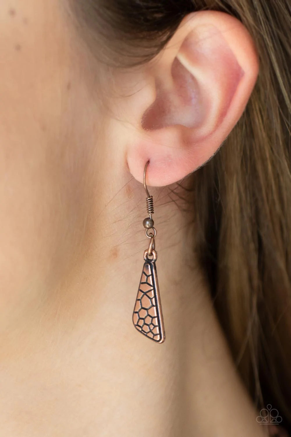 Paparazzi Accessories Extra Expedition - Copper Hammered and embossed in nature inspired patterns, mismatched triangular copper and studded frames delicately link below the collar for an adventurous look. Features an adjustable clasp closure. Sold as one