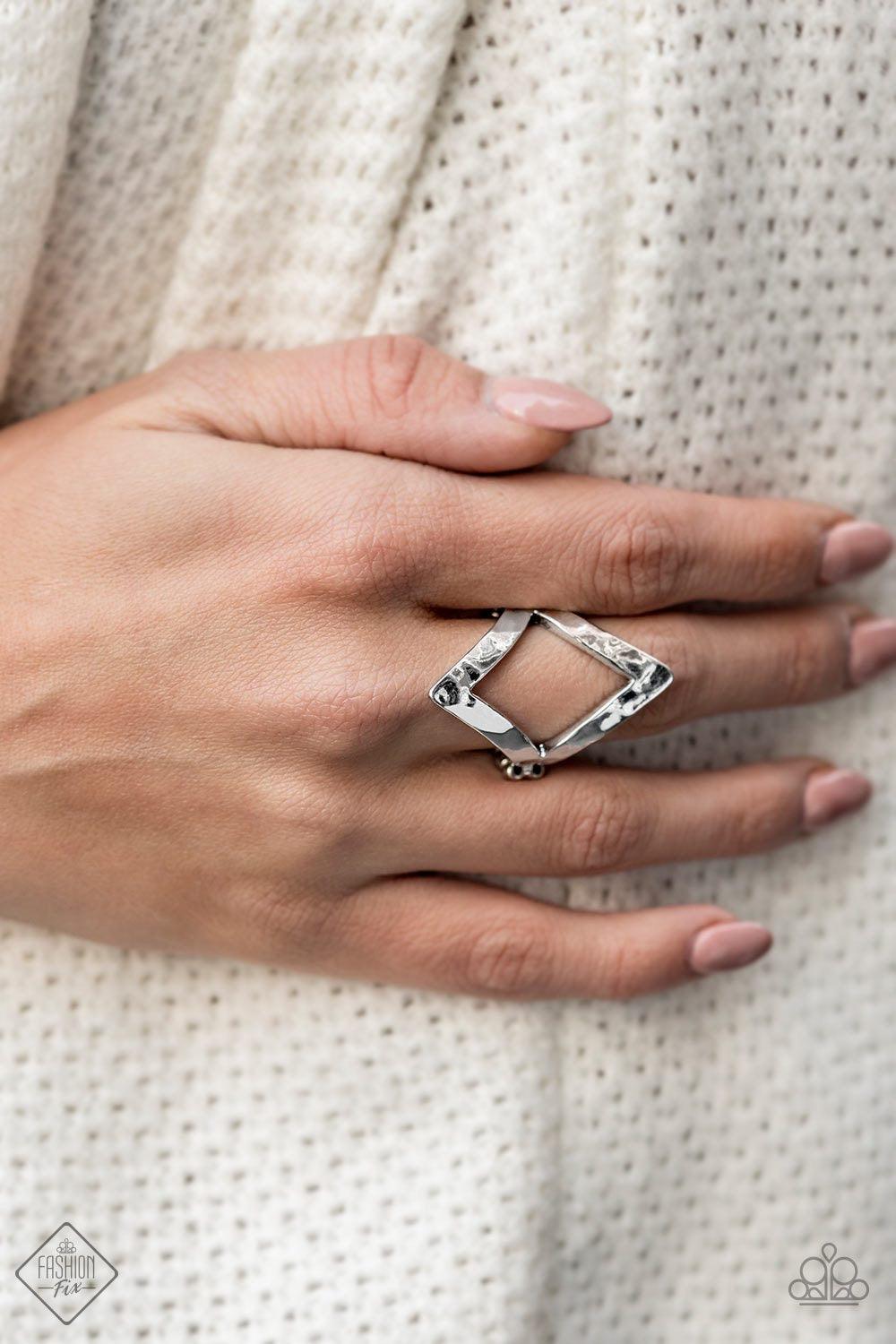 Paparazzi Accessories Sunset Sitings: FF December 2019 Trendsetters are sure to gravitate towards the accessories found in the Sunset Sightings collection. Featuring more drastic designs, bold colors, and funky combinations found outside the box, the piec