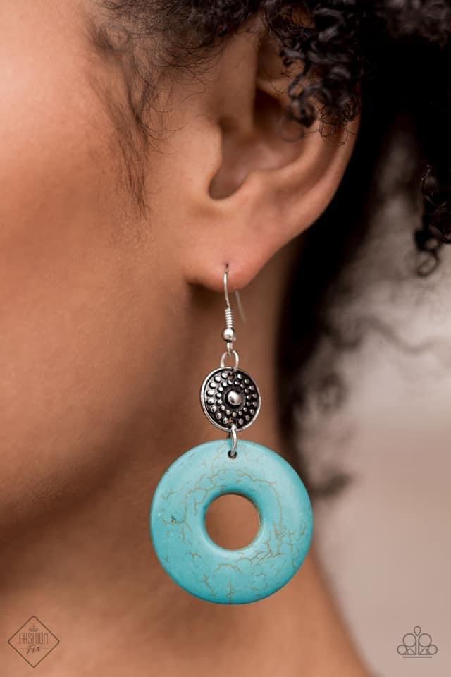 Paparazzi Accessories Simply SantaFe: FF April 2021 Earthy, desert-inspired designs are what the Simply Santa Fe Collection is all about. Natural stones, indigenous patterns, and vibrant colors of the Southwest are sprinkled throughout this trendy collect