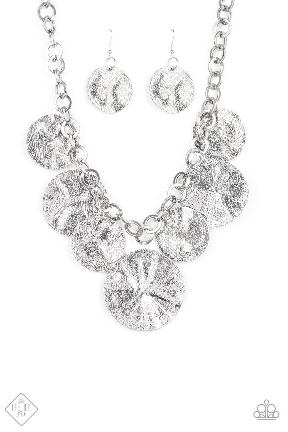 Paparazzi Accessories Sunset Sitings: FF June 2020 Trendsetters are sure to gravitate towards the accessories found in the Sunset Sightings collection. Featuring more drastic designs, bold colors, and funky combinations found outside the box, the pieces o