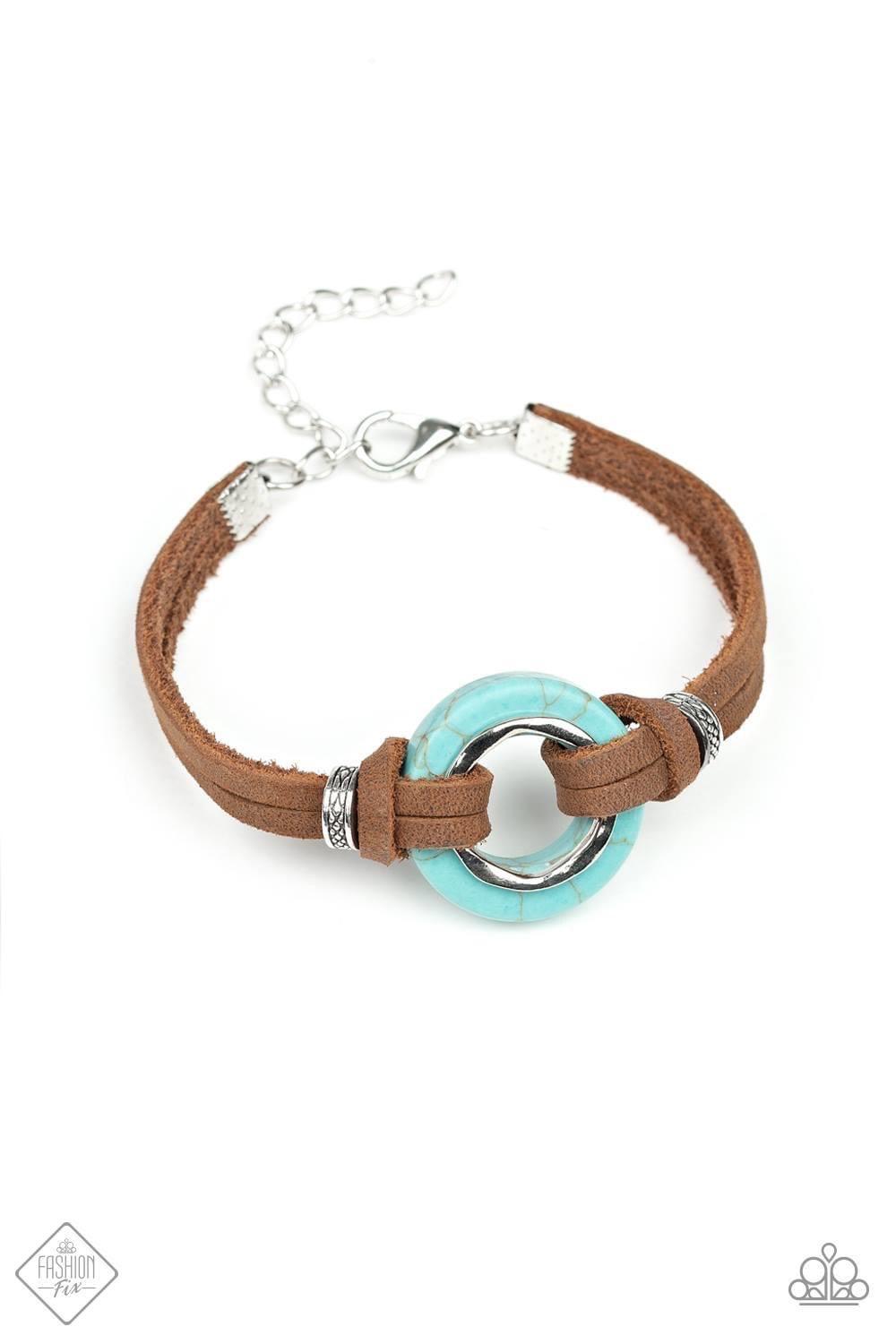 Paparazzi Accessories Simply Santa Fe: FF November 2019 Earthy, desert-inspired designs are what the Simply Santa Fe collection is all about. Natural stones, indigenous patterns, and vibrant colors of the Southwest are sprinkled throughout this trendy col