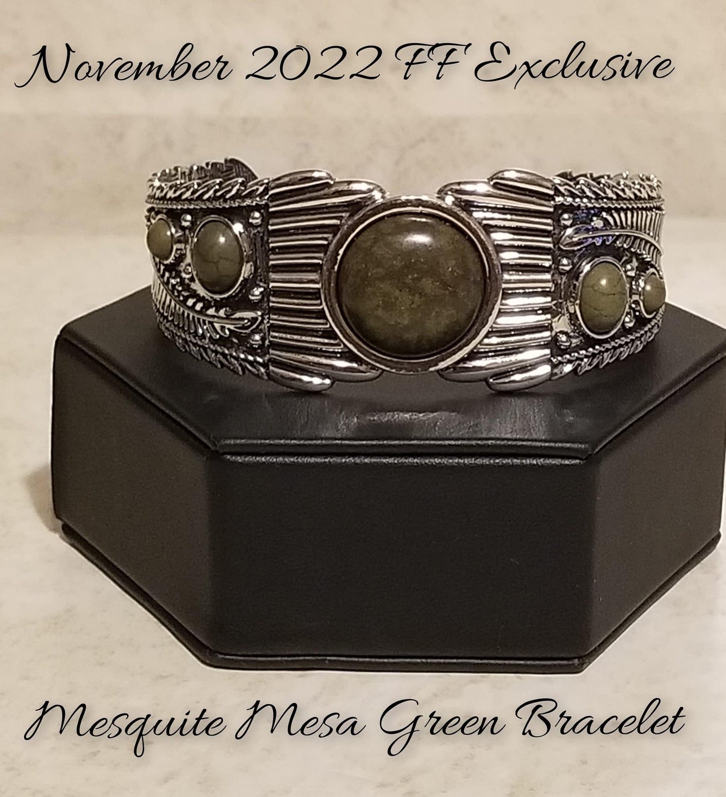 Paparazzi Accessories Mesquite Mesa - Green November 2022 Fashion Fix Exclusive Jewelry