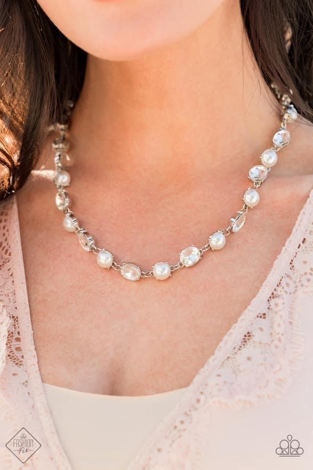 Paparazzi Accessories Fiercely 5th Avenue: January 2021 FF The styles featured in the Fiercely 5th Avenue collection are exactly what you would expect with a name like that: Sleek, classy, metallic designs that you’d find on the streets of New York. The a