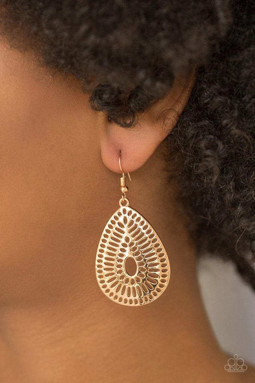Paparazzi Accessories You Look GRATE - Gold Rippling with grate-like stenciled detail, a shiny gold teardrop frame swings from the ear for a seasonal look. Earring attaches to a standard fishhook fitting. Jewelry