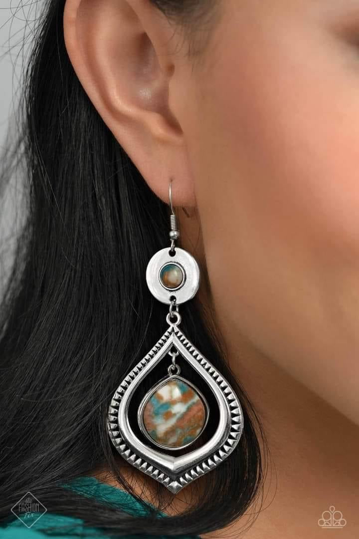 Paparazzi Accessories Simply Santa Fe: FF April 2023 Authentic designs and handcrafted pieces are staples of the Simply Santa Fe Collection. Featuring patterns and elements inspired by nature, these earthy designs tend to have a little more detail. Those