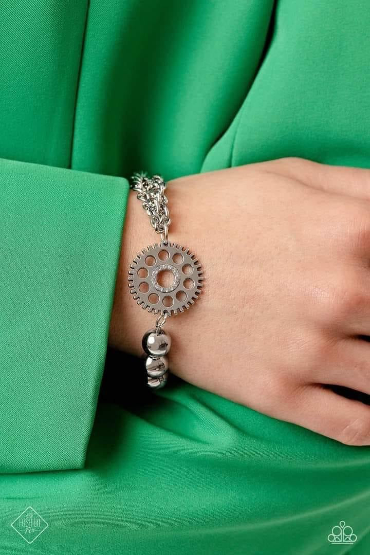 Paparazzi Accessories Magnificent Musings: FF April 2023 The Magnificent Musings Collection features bold statement pieces and edgy designs. Reveling in sassy, unapologetic fashion, Magnificent Musings mavens confidently express themselves through glamoro